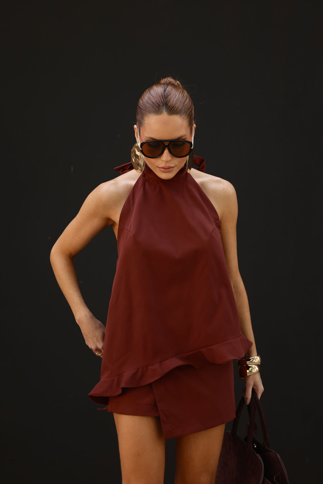 Blusa Frente U Babados Gola Alta 2 cores Blusa Frente U Babados Gola Alta 2 cores