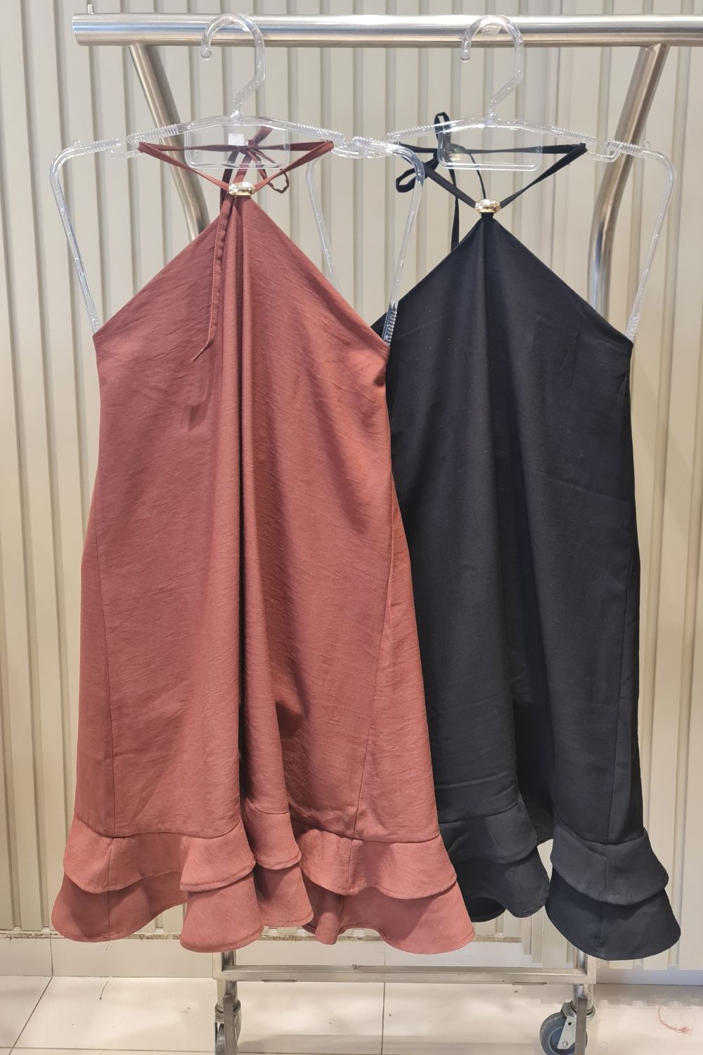 Vestido Marrant com Fivela 2 Cores Vestido Marrant com Fivela 2 Cores