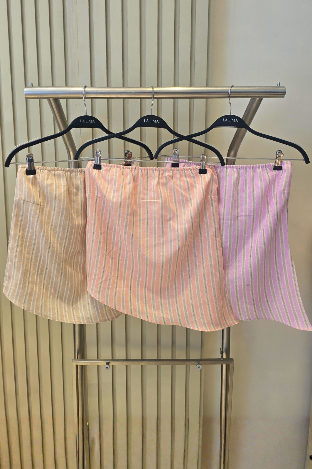 Blusa Tomara que Caia Linho 3 Cores Blusa Tomara que Caia Linho 3 Cores