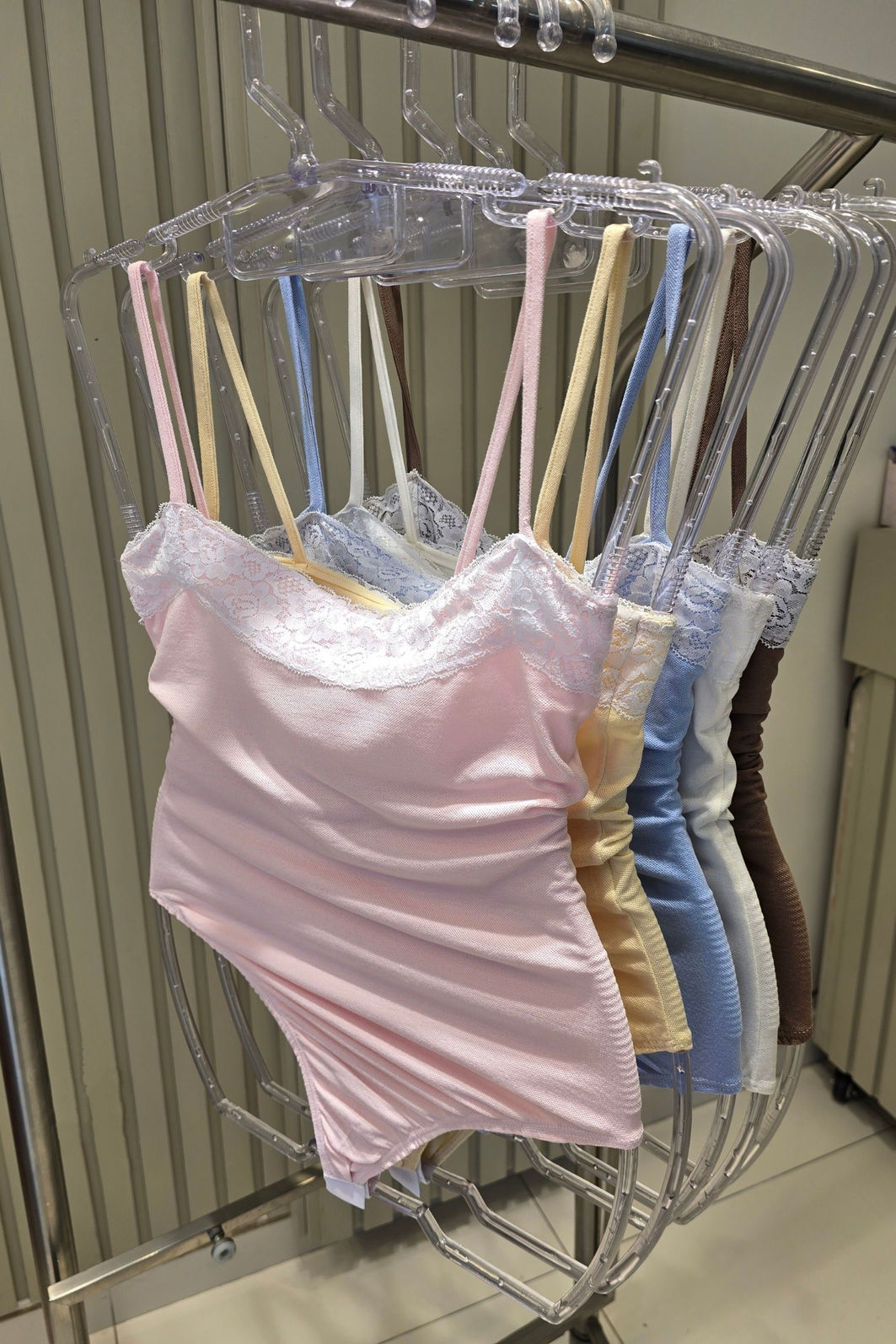 Body Renda Malha Piquet 5 Cores Body Renda Malha Piquet 5 Cores