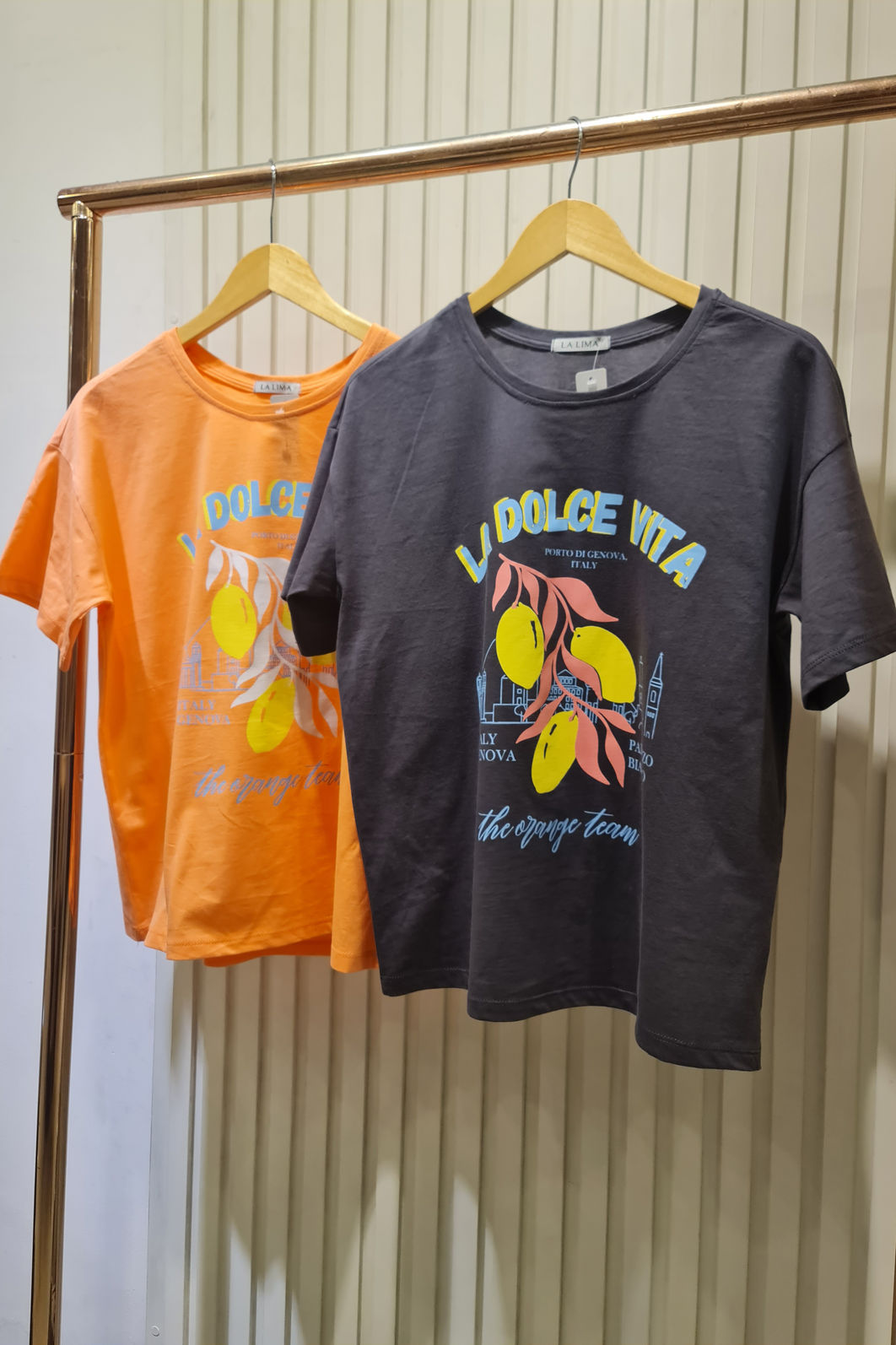 Tshirt Over La Dolce Vita 2 Cores Tshirt Over La Dolce Vita 2 Cores