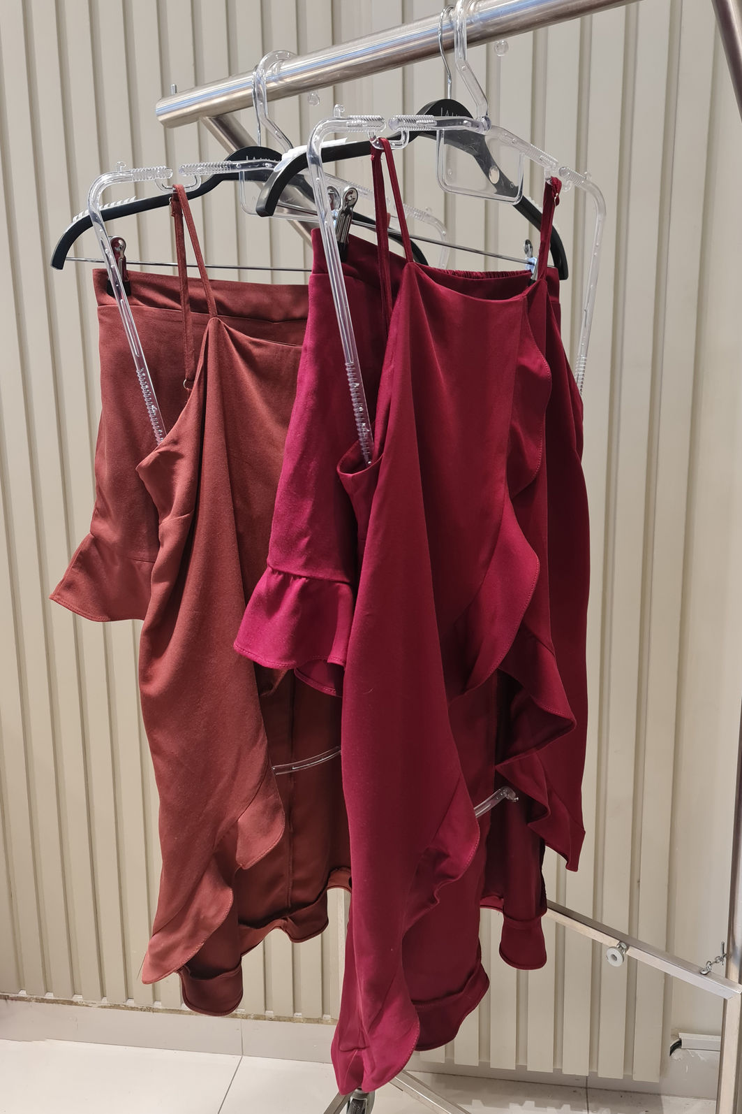 Túnica de Babados Transpassada 2 Cores Túnica de Babados Transpassada 2 Cores