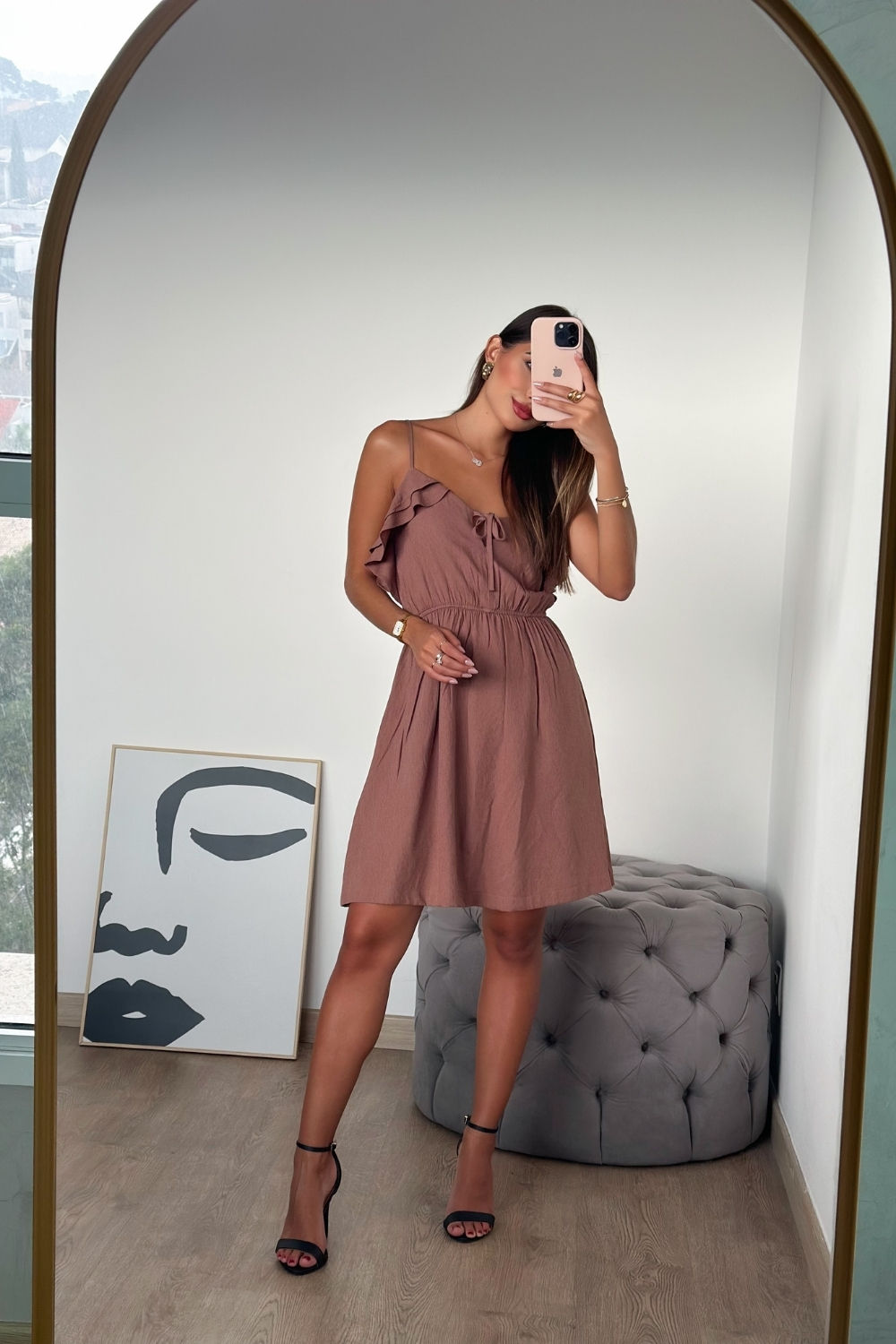 Vestido Fluido Romântico com Babados  2 Cores Vestido Fluido Romântico com Babados  2 Cores