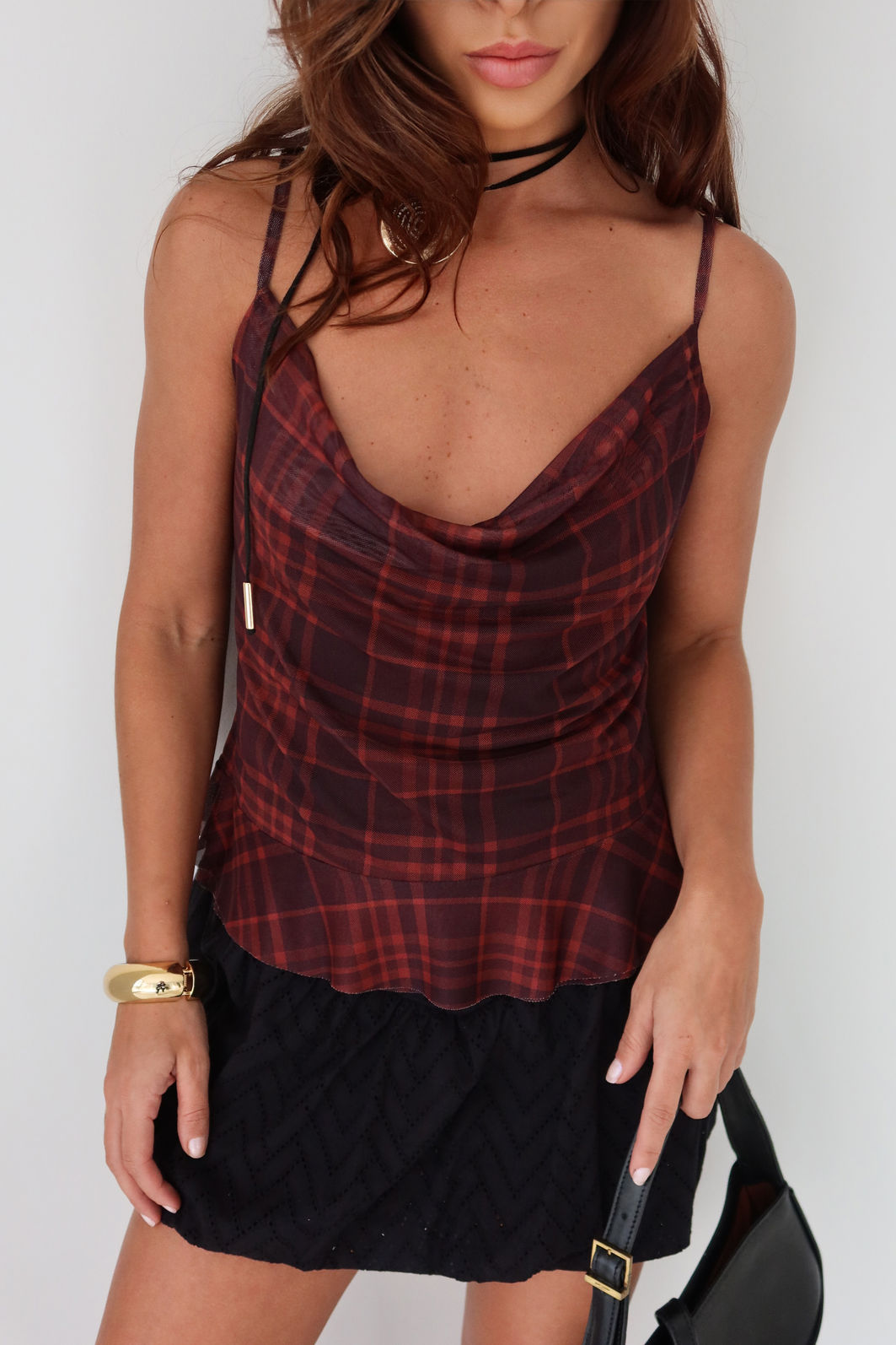 Blusa Degagê Tule Xadrez Forrada com Babados 2 Cores Blusa Degagê Tule Xadrez Forrada com Babados 2 Cores