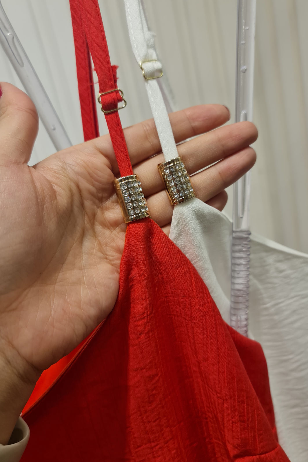 Vestido Strass Babado Curto 3 Cores Vestido Strass Babado Curto 3 Cores