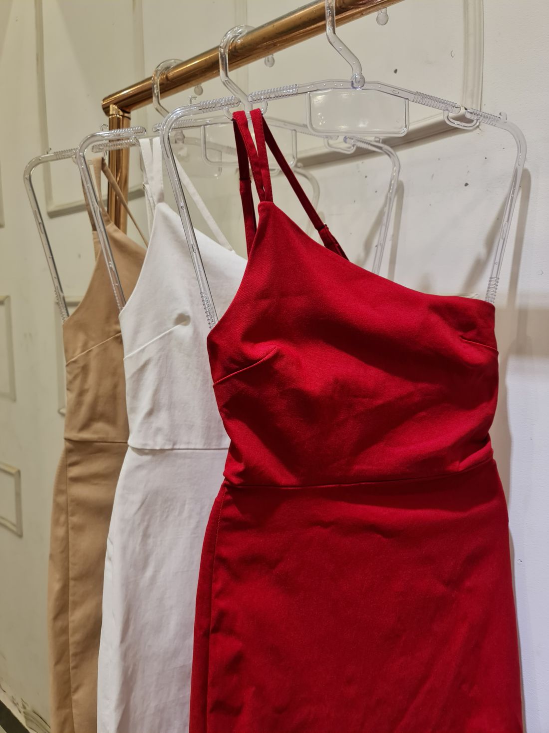 Vestido 1 Ombro Assimétrico Midi 2 Cores