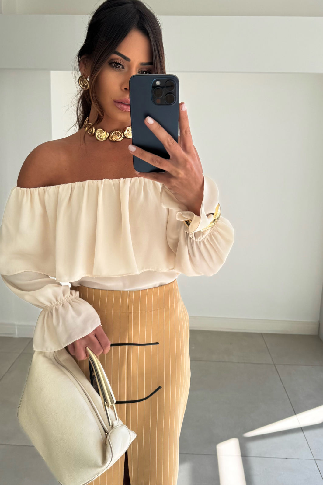 Blusa Ombro a Ombro Manga Longa 3 Cores Blusa Ombro a Ombro Manga Longa 3 Cores