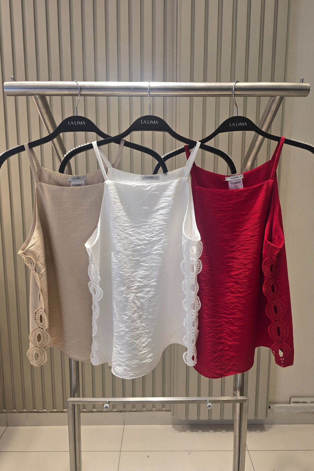 Blusa Renda Grace 3 Cores Blusa Renda Grace 3 Cores