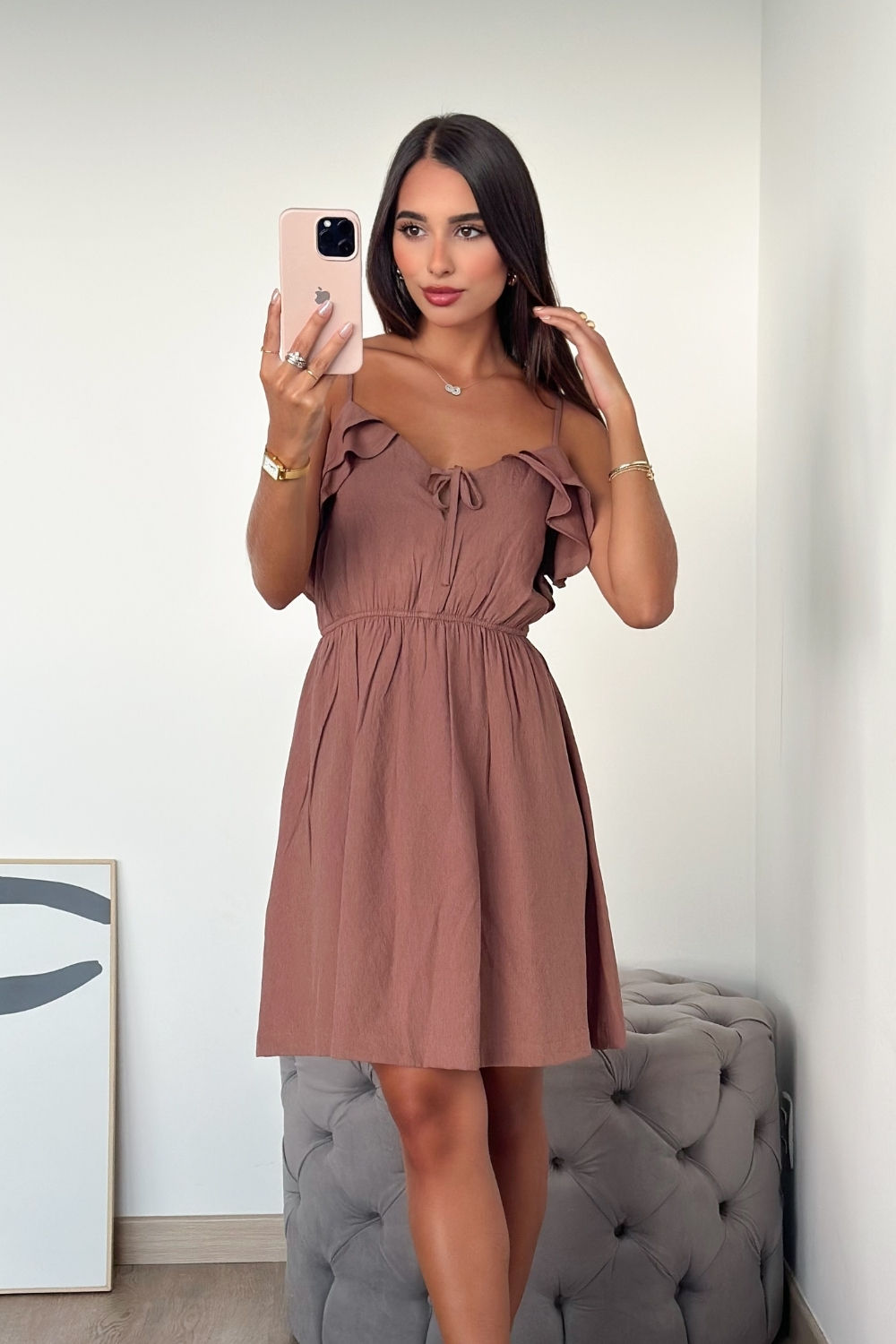 Vestido Fluido Romântico com Babados  2 Cores Vestido Fluido Romântico com Babados  2 Cores