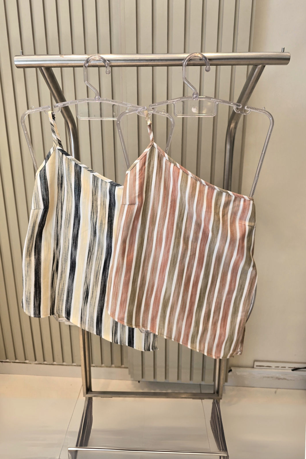 Blusa Linho Listras Alongada Assimétrica 2 Cores