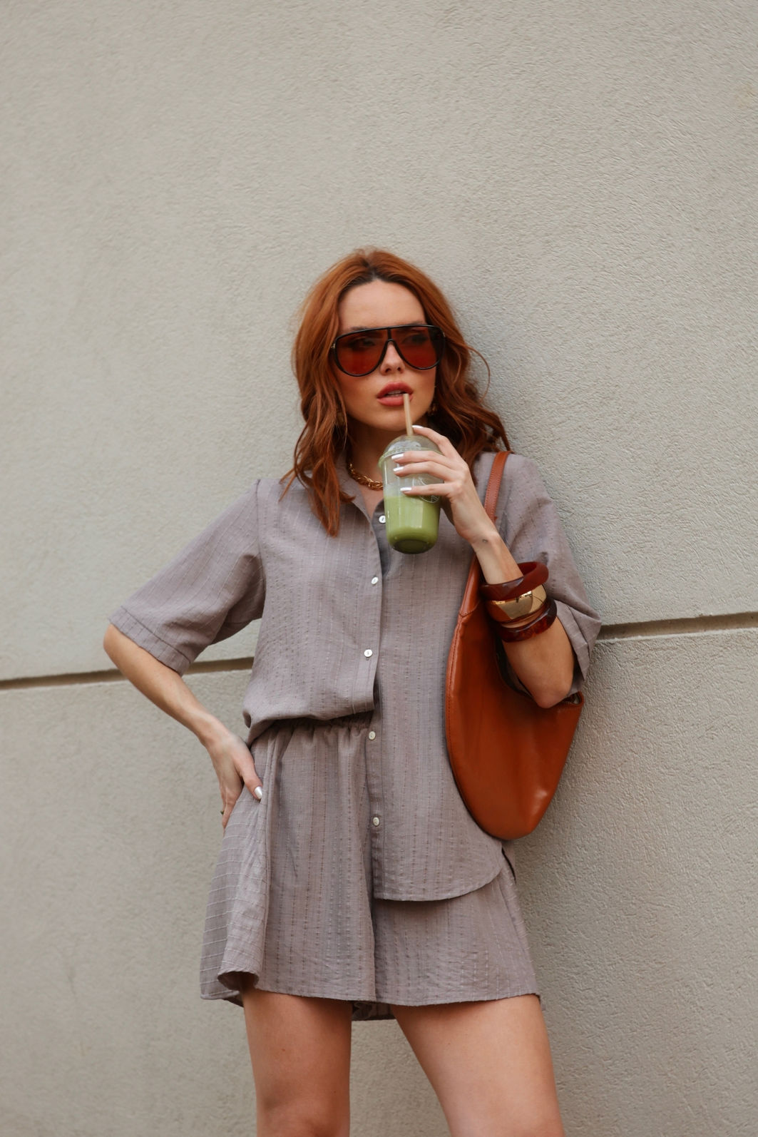 Conjunto Short e Camisa Oversized em Listras Bordadas 3 Cores Conjunto Short e Camisa Oversized em Listras Bordadas 3 Cores