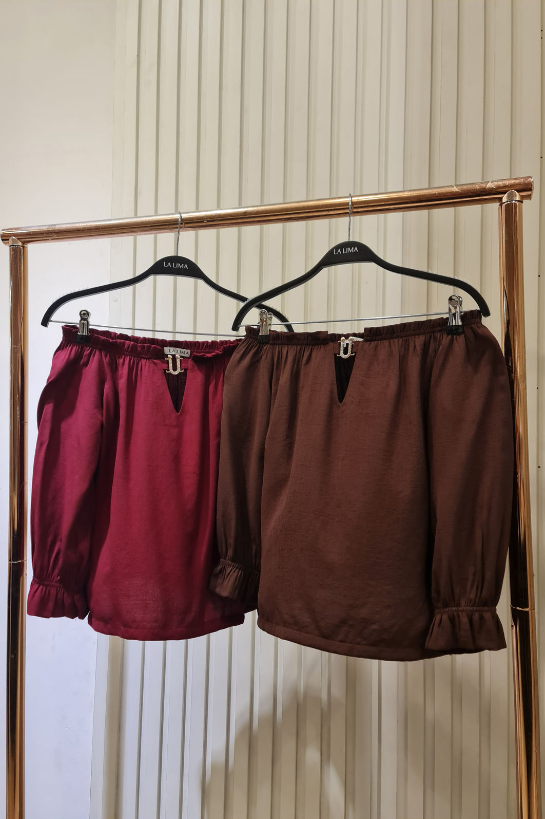 Blusa Ombro a Ombro Strass Boho 2 Cores Blusa Ombro a Ombro Strass Boho 2 Cores