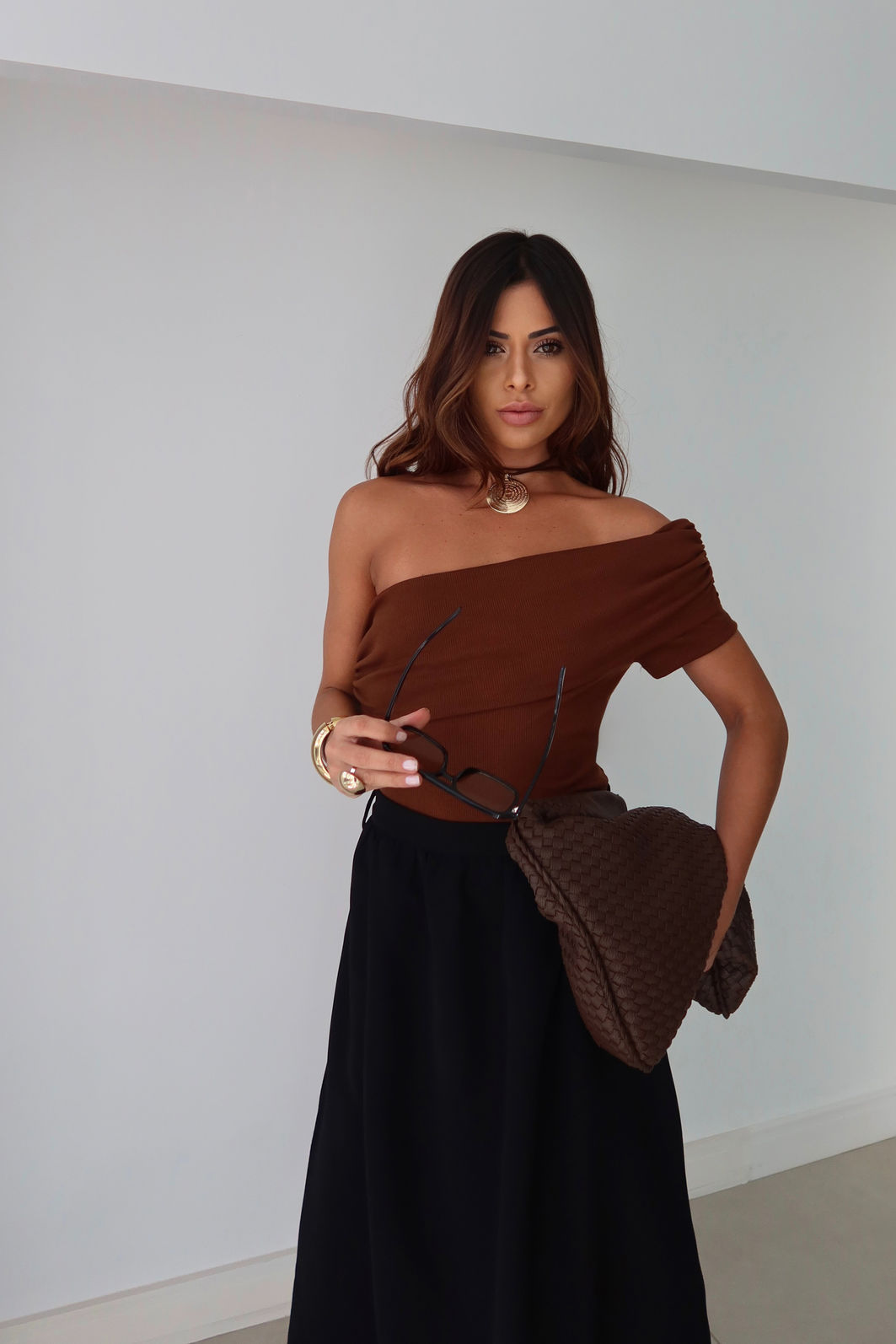 Regata Assimétrica com Pala Drapeada 2 Cores Regata Assimétrica com Pala Drapeada 2 Cores