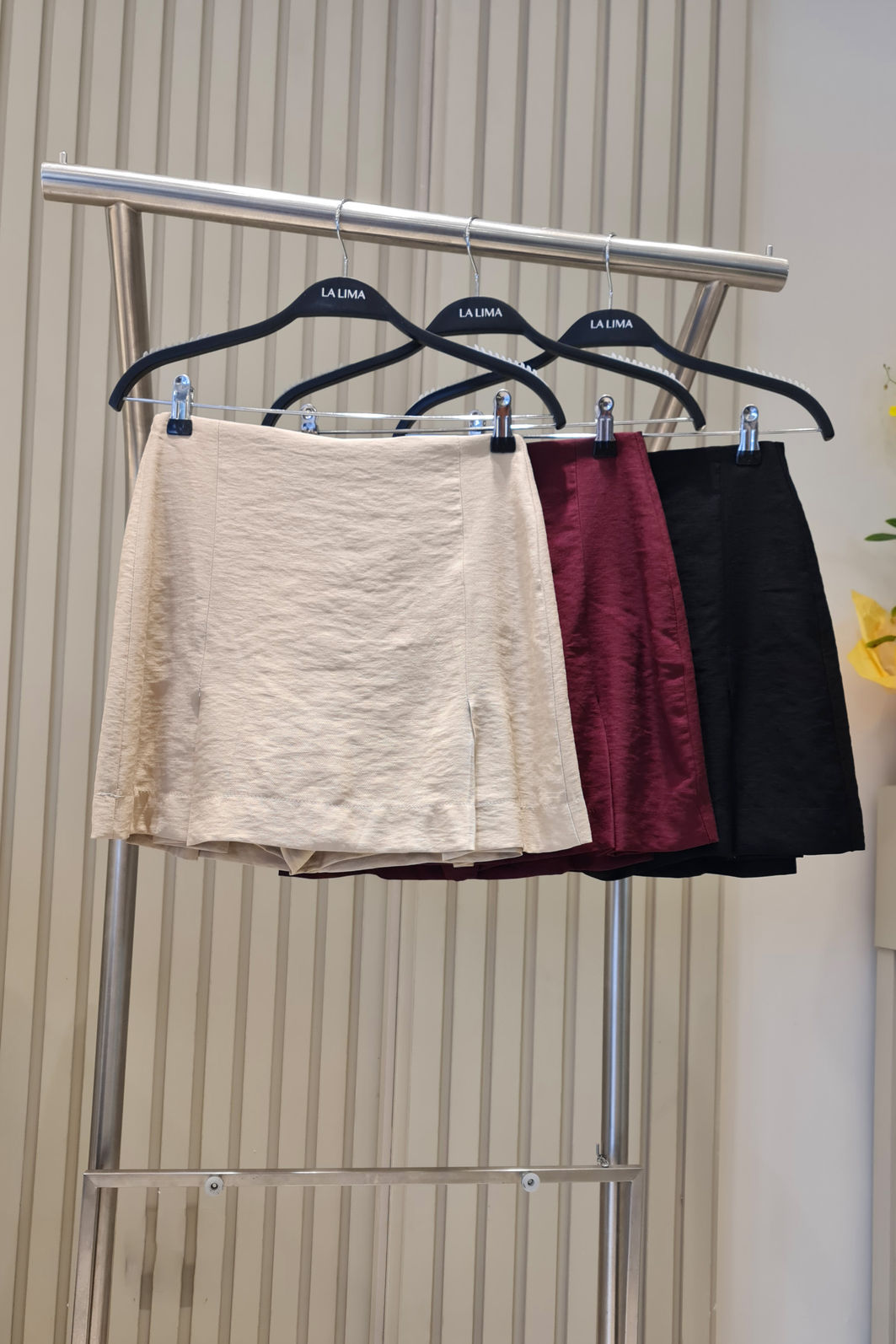 Short Saia com Pregas Marrant 3 Cores