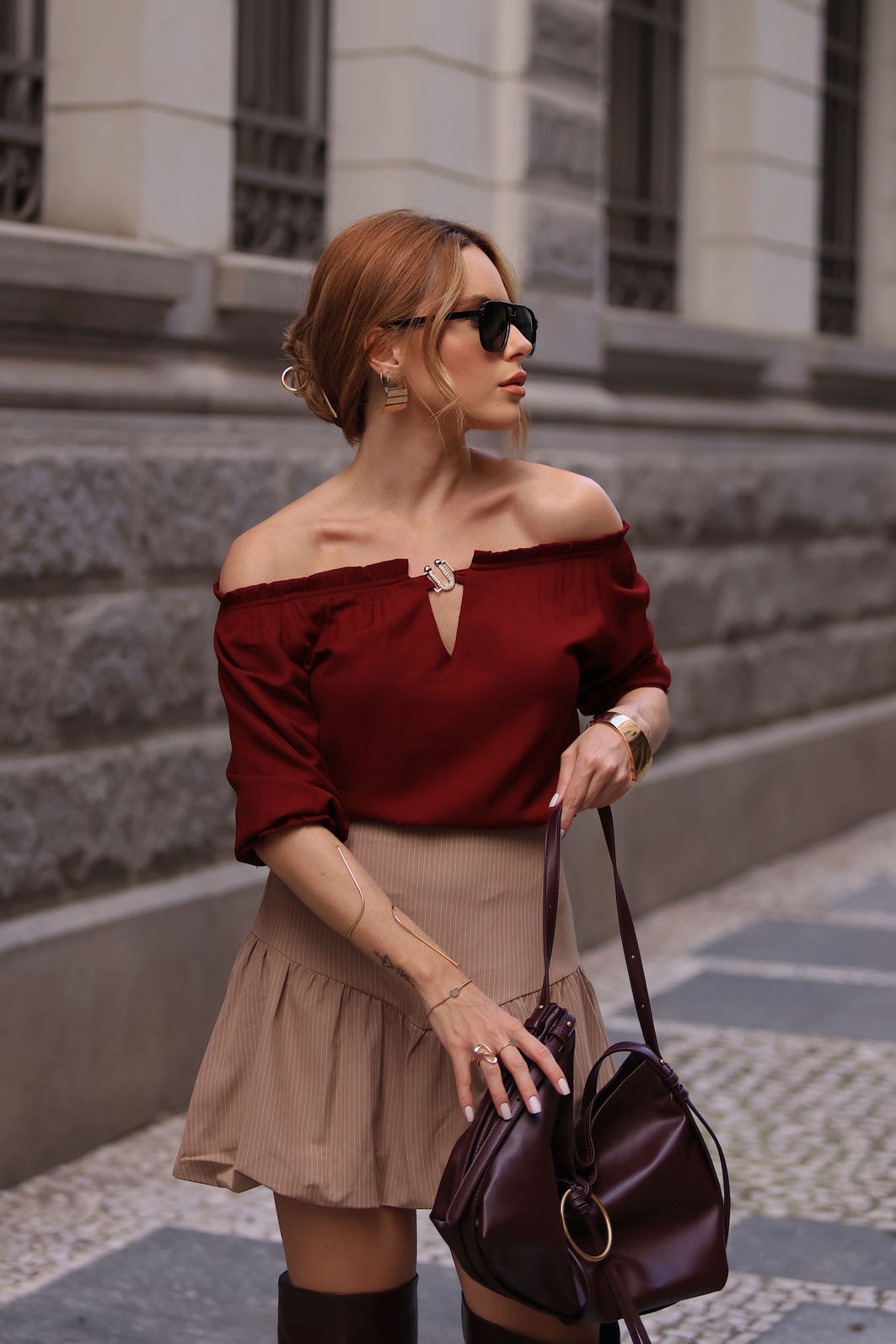 Blusa Ombro a Ombro Strass Boho 2 Cores Blusa Ombro a Ombro Strass Boho 2 Cores