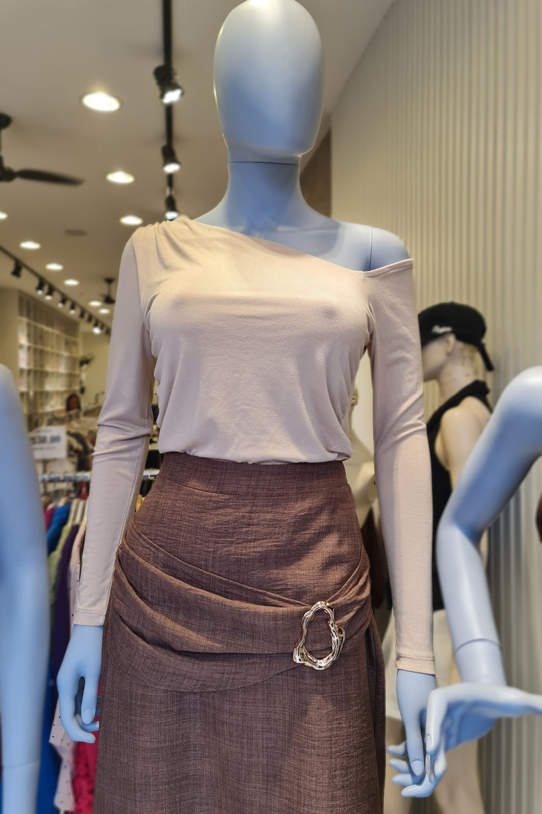 Blusa Manga Longa Decote Assimétrico 4 Cores