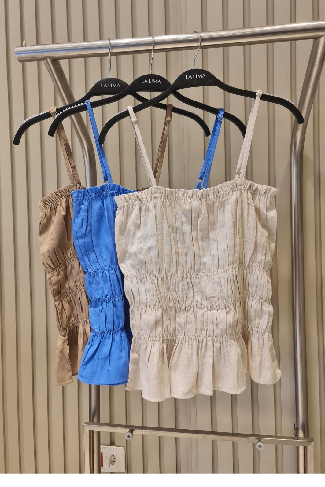 Blusa Drapeada de Linho Alças 3 Cores Blusa Drapeada de Linho Alças 3 Cores