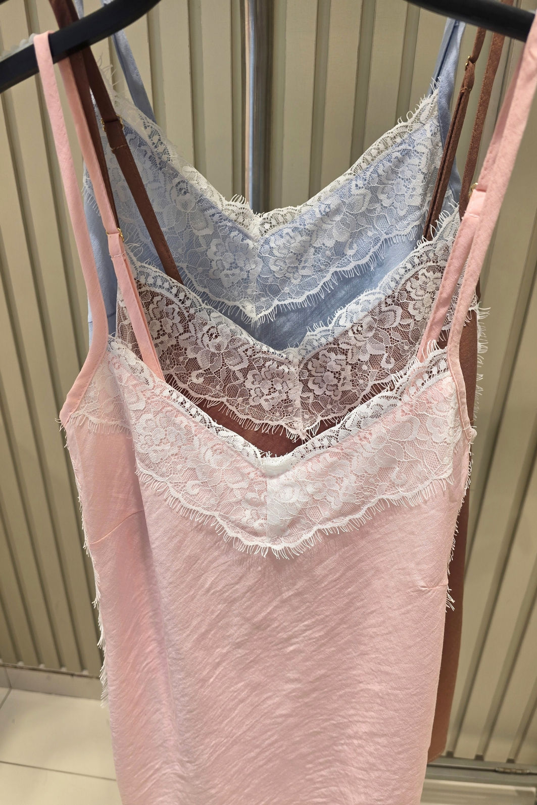 Blusa Doce Renda Alongada 3 Cores