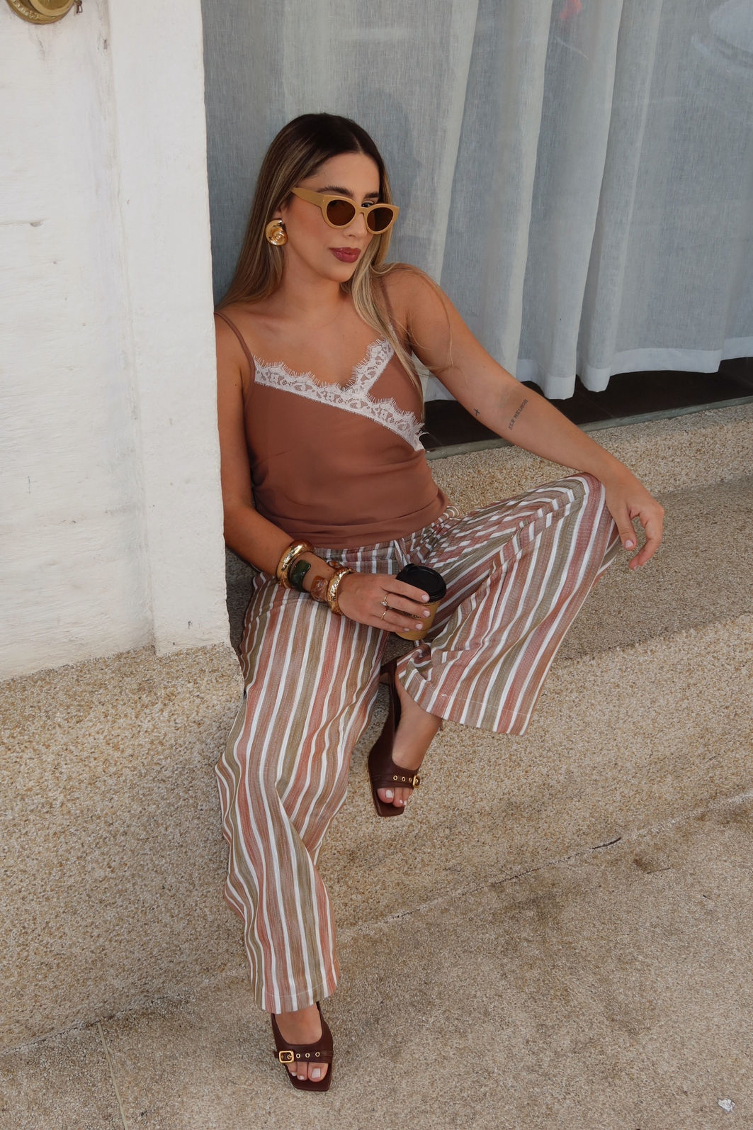 Alcinha Renda Chantily Crepe 2 Cores