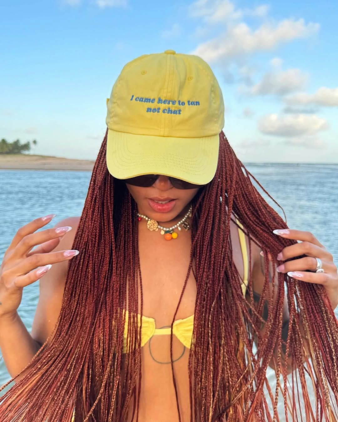 boné amarelo i came here to tan mundo lolita boné amarelo i came here to tan mundo lolita