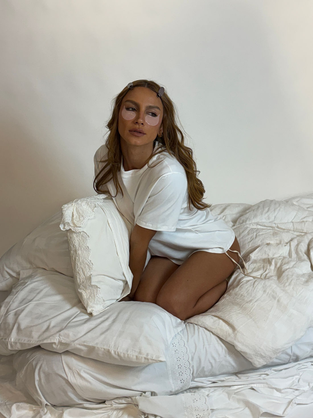 t-shirt thaise cotton off white mundo lolita t-shirt thaise cotton off white mundo lolita