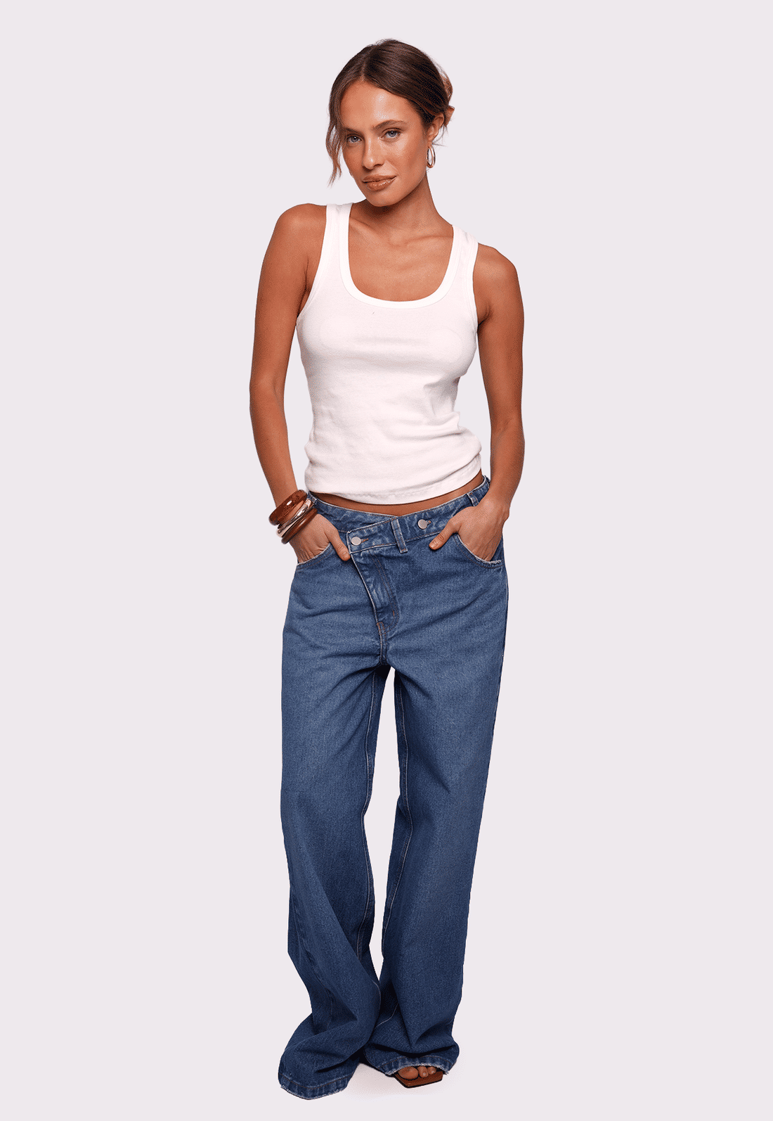 calça jeans cós assimétrico mundo lolita calça jeans cós assimétrico mundo lolita