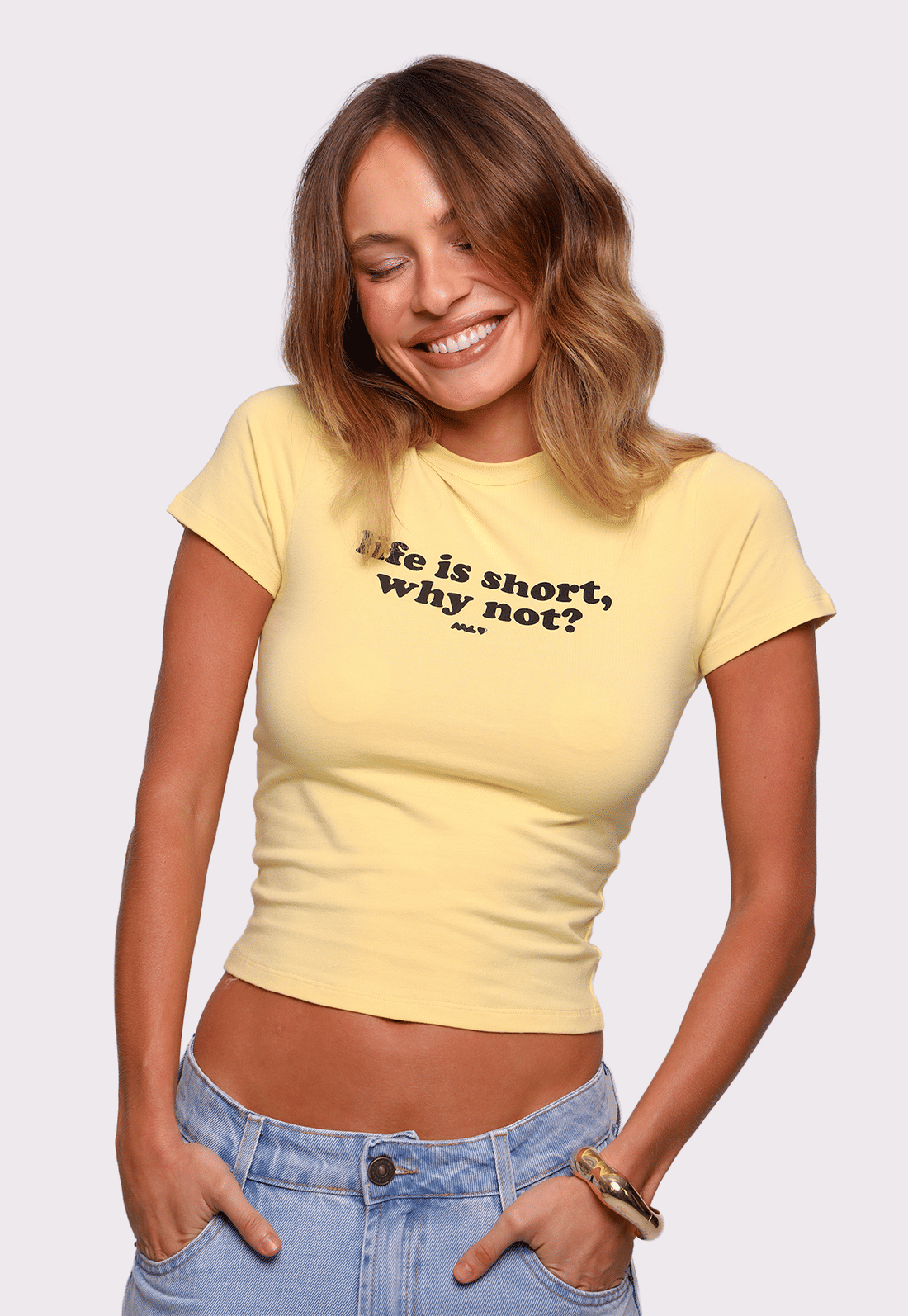 baby tee amarela life is short mundo lolita