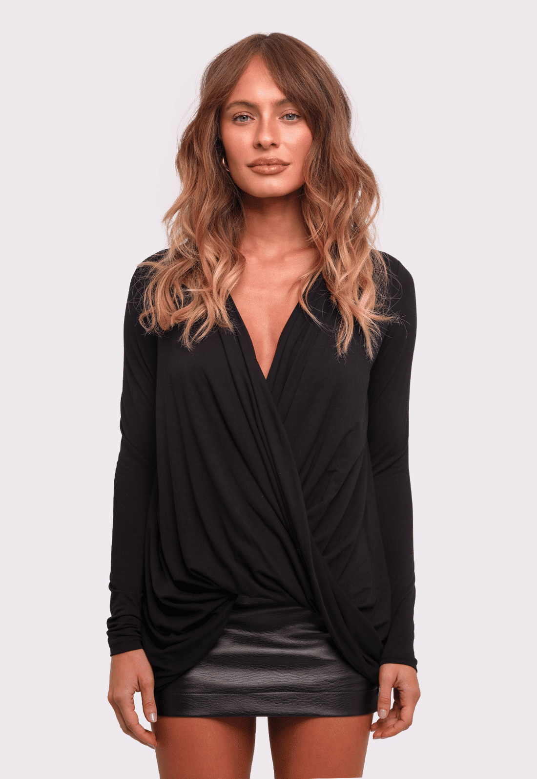 blusa torção preta poema mundo lolita