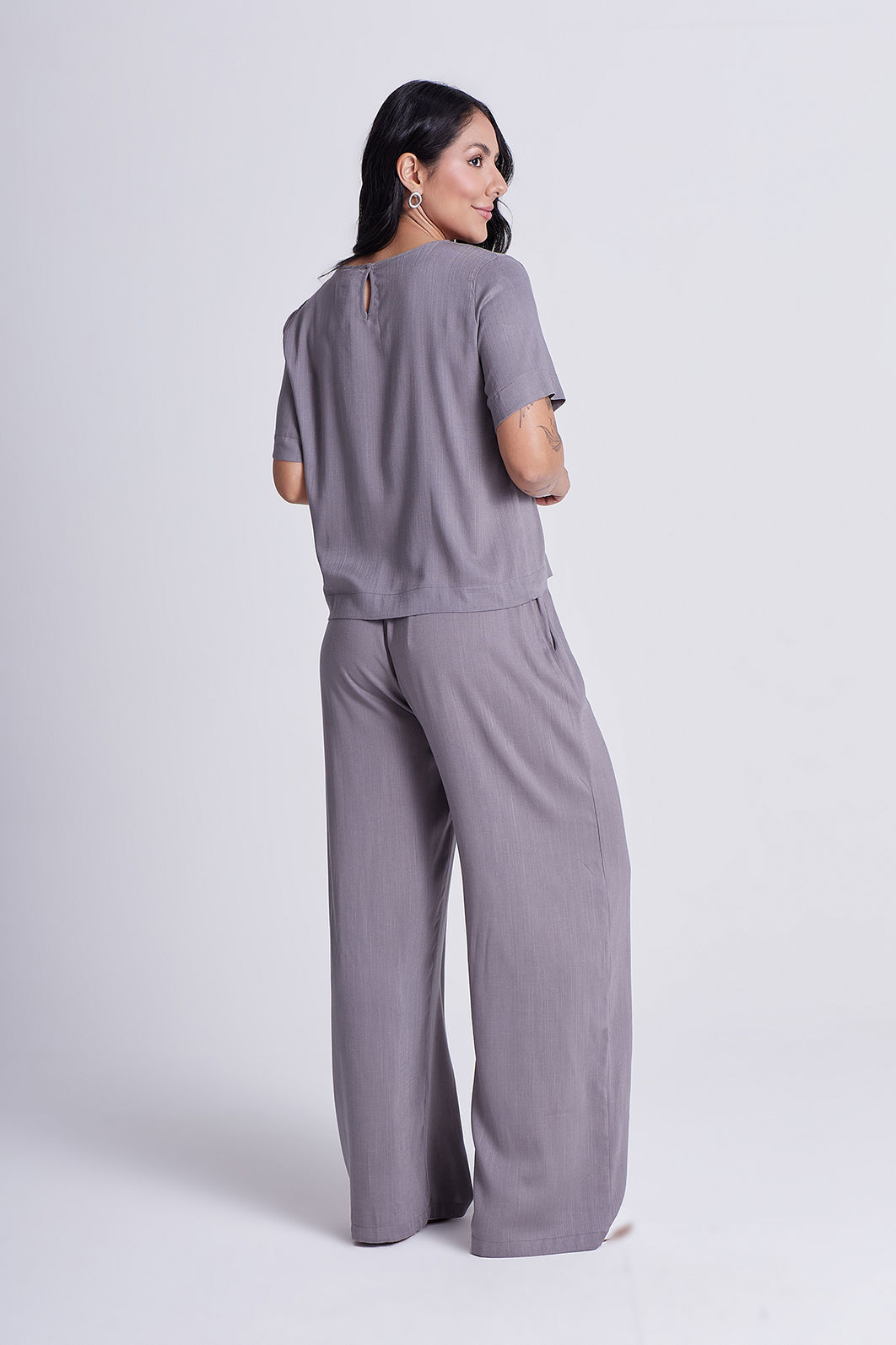 Blusa Chloe Cinza Mineral Blusa Chloe Cinza Mineral