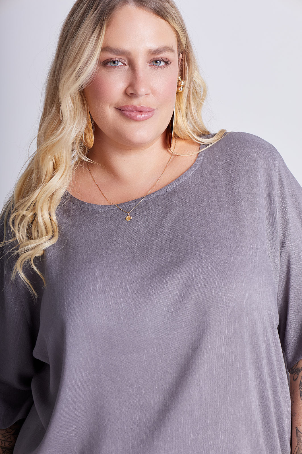 Blusa Chloe Cinza Mineral Blusa Chloe Cinza Mineral