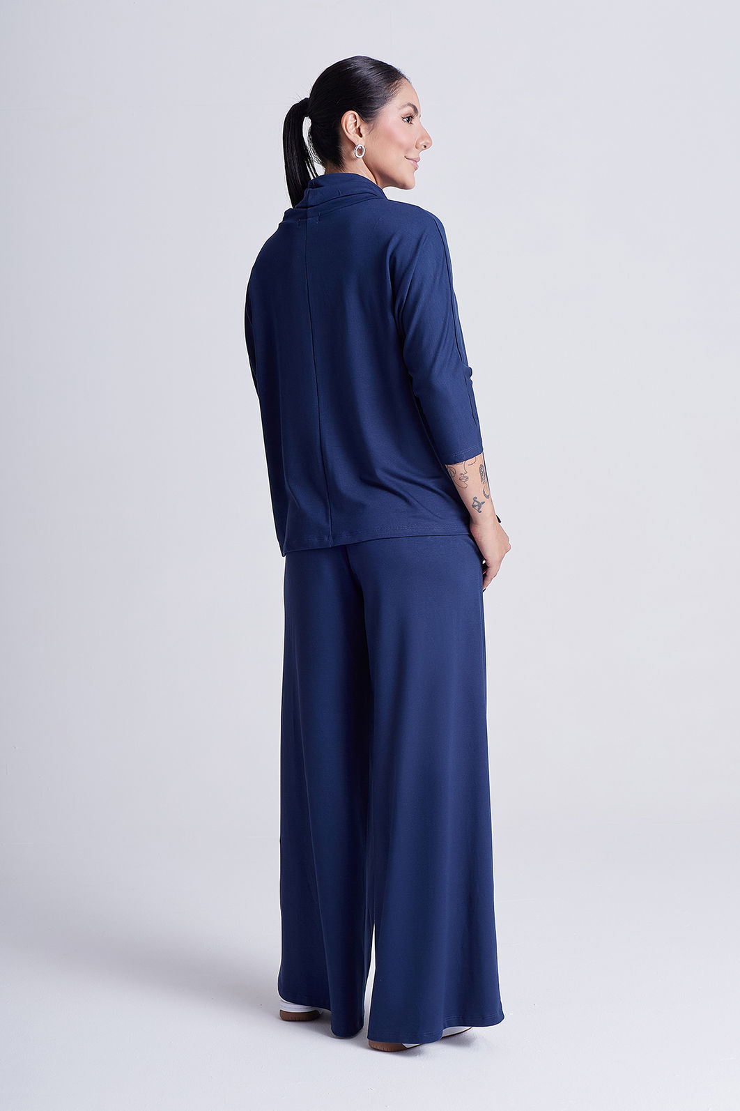 Blusa Agatha Azul Marinho Blusa Agatha Azul Marinho