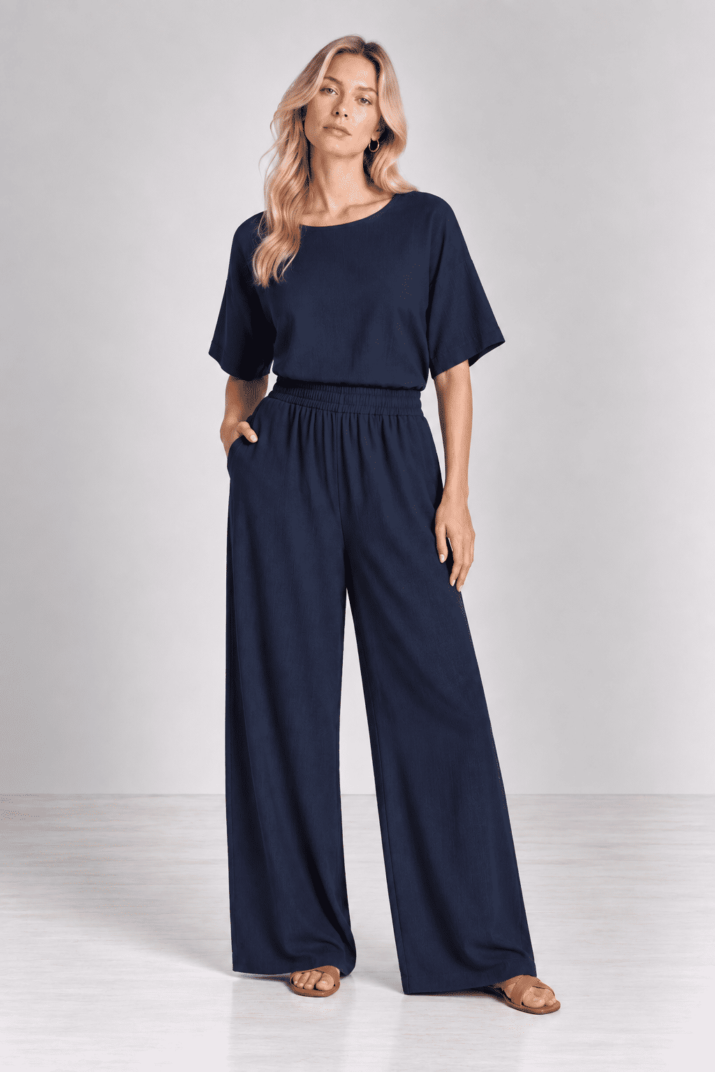 Calça Leonor Azul Marinho Calça Leonor Azul Marinho