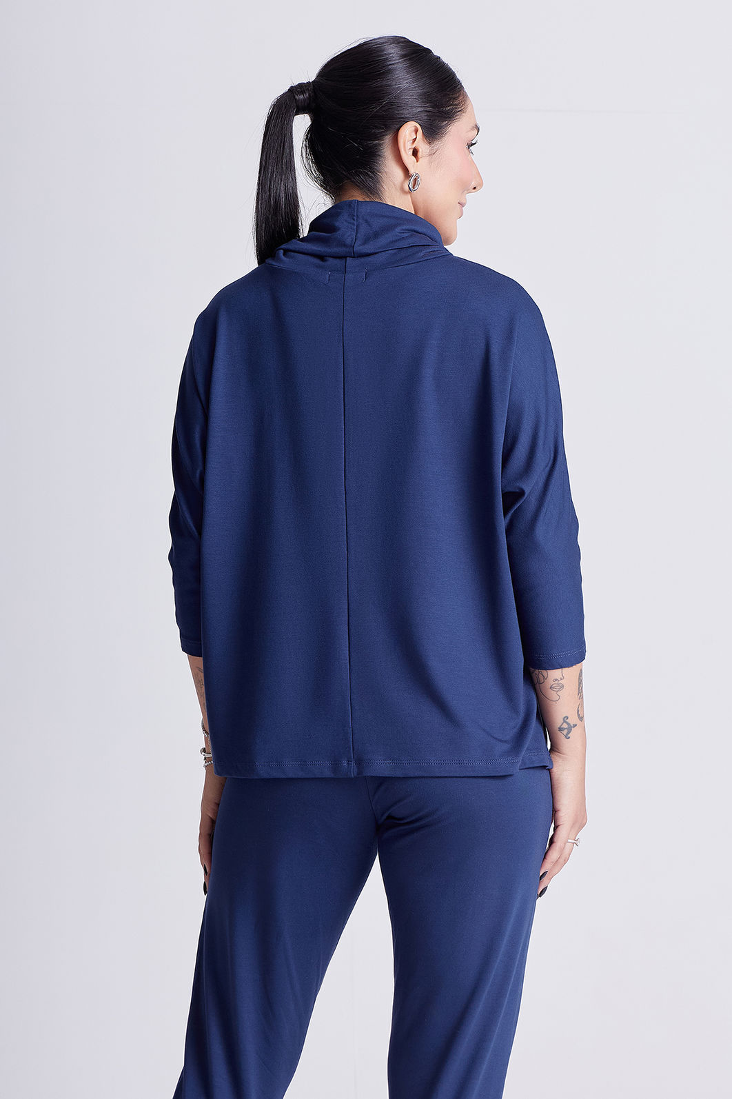 Blusa Agatha Azul Marinho Blusa Agatha Azul Marinho