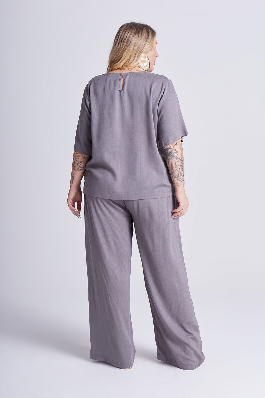 Blusa Chloe Cinza Mineral Blusa Chloe Cinza Mineral