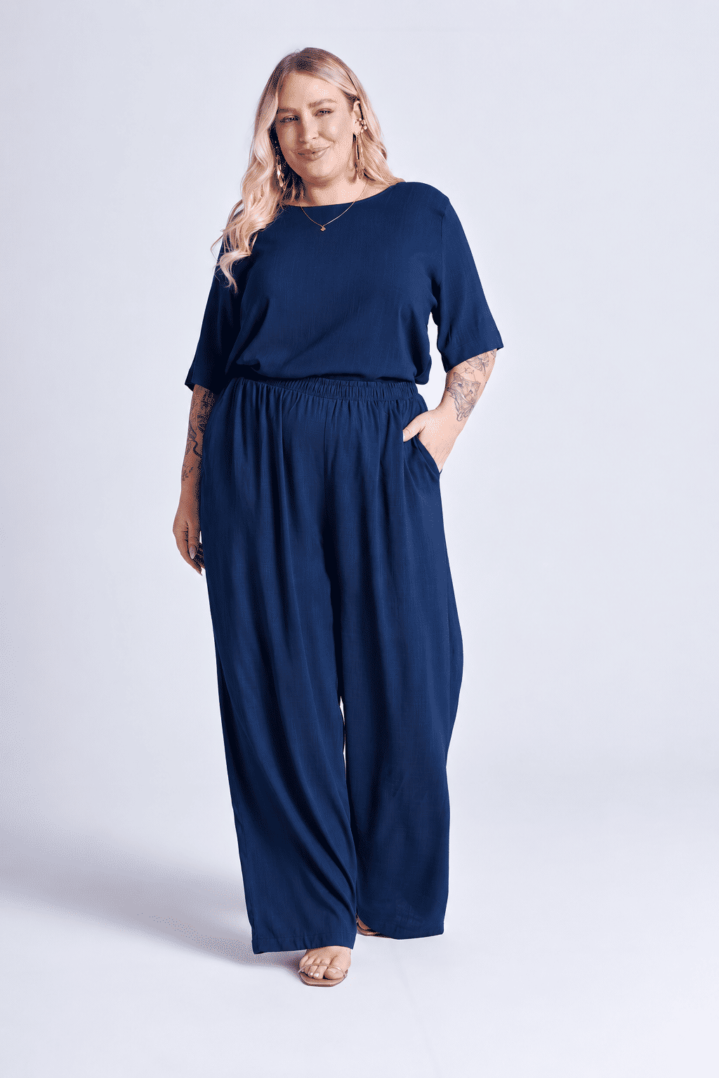 Calça Leonor Azul Marinho Calça Leonor Azul Marinho