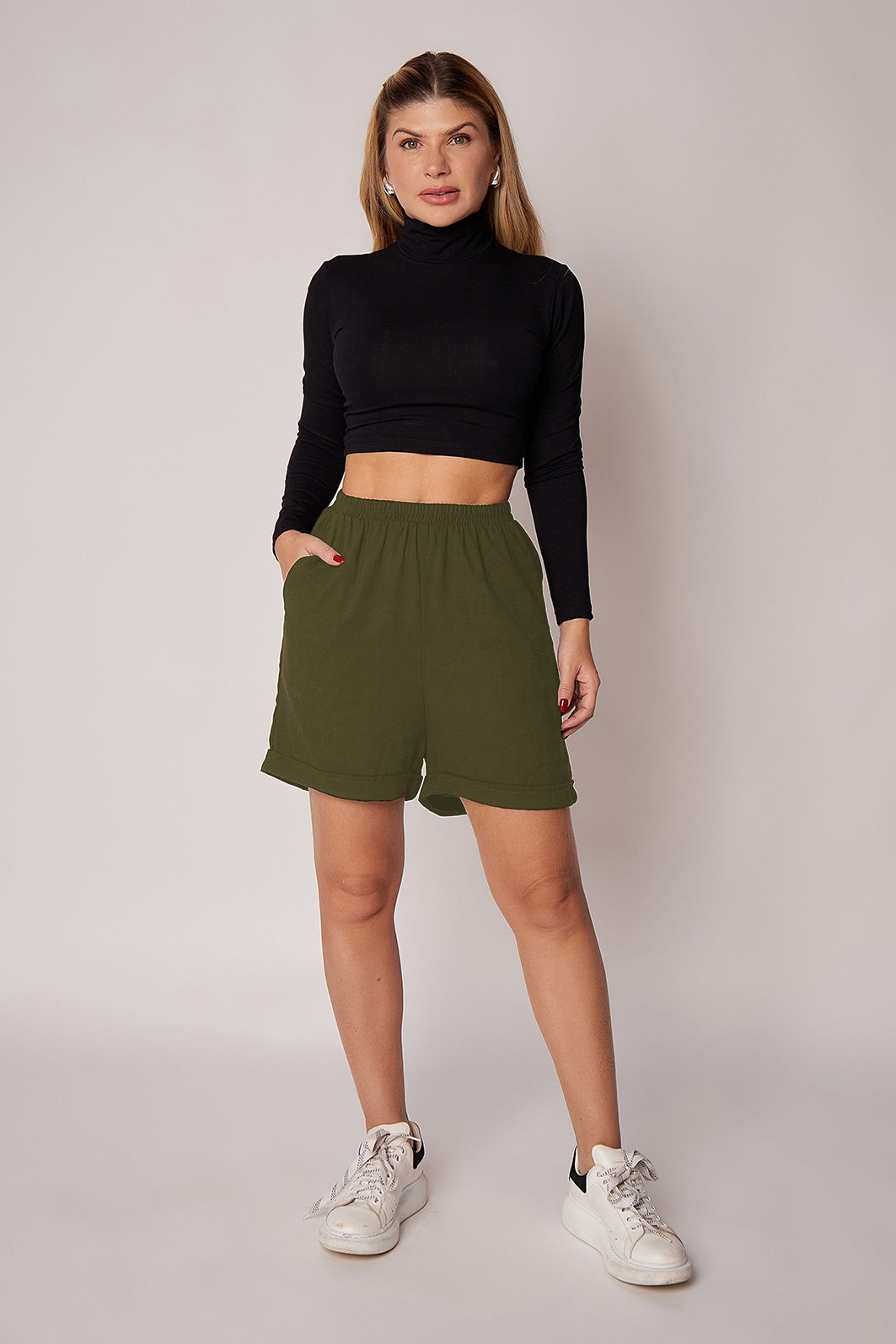 Short Leonor Olive