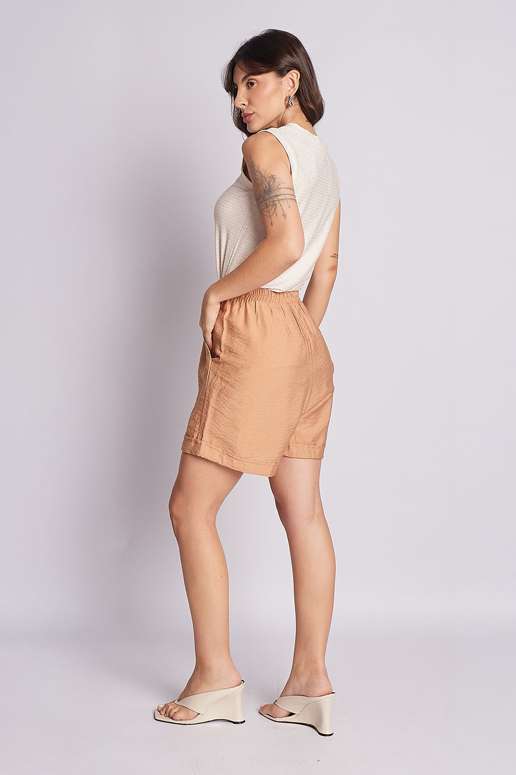 Short Leonor Tostado Short Leonor Tostado