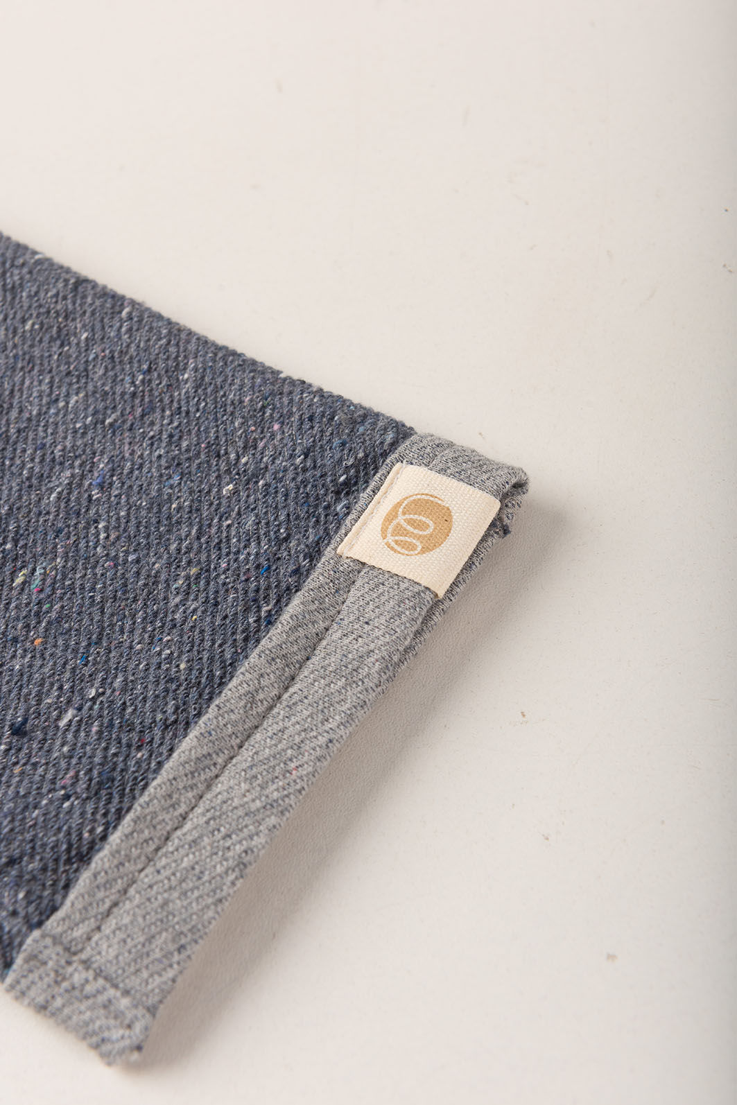 Conjunto Infantil Menino de Camiseta Longa e Calça Jogger - Listrado Off-Bege / Azul Jeans