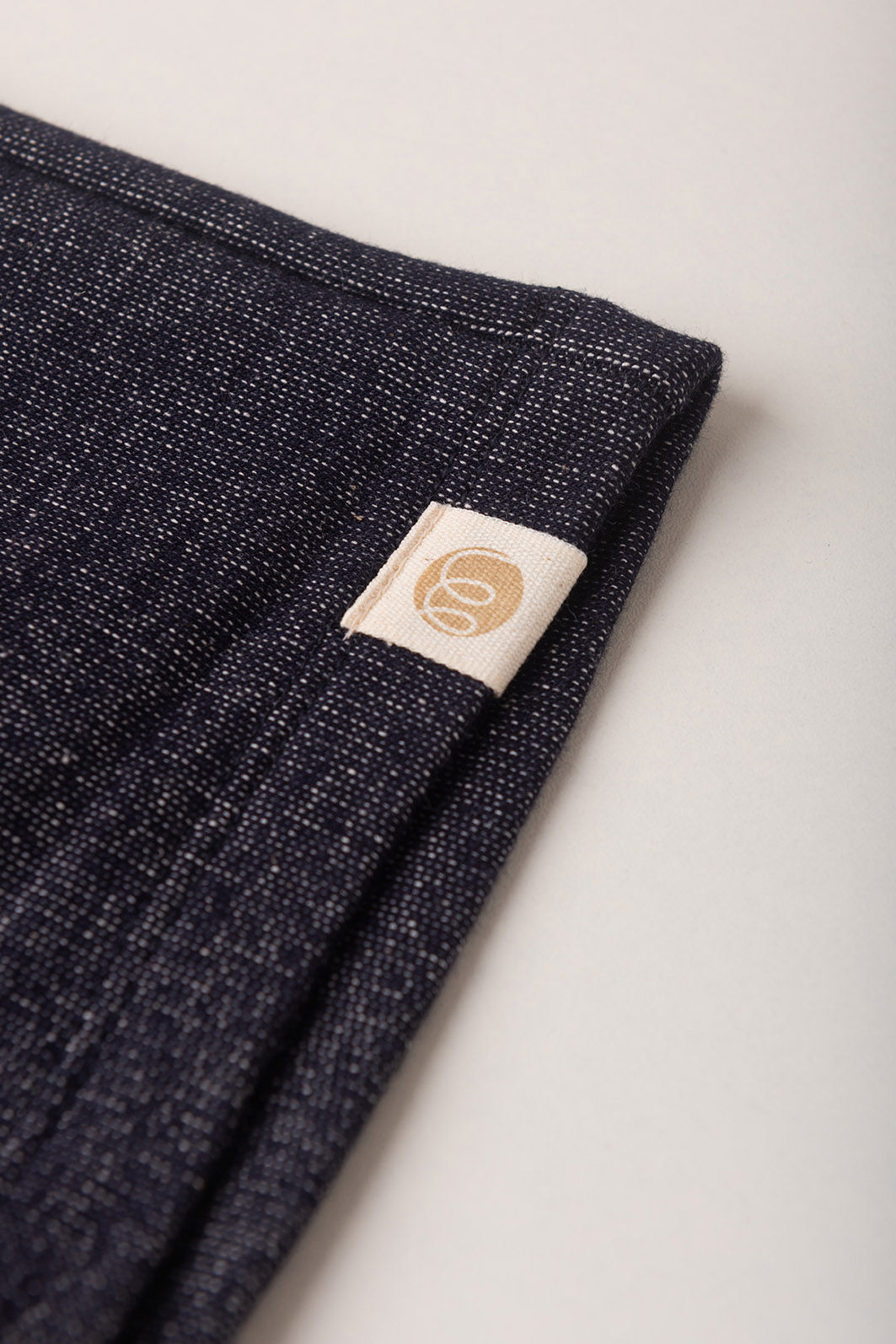 Conjunto Menino Camiseta Listrada Off - Bege e Bermuda Azul Índigo