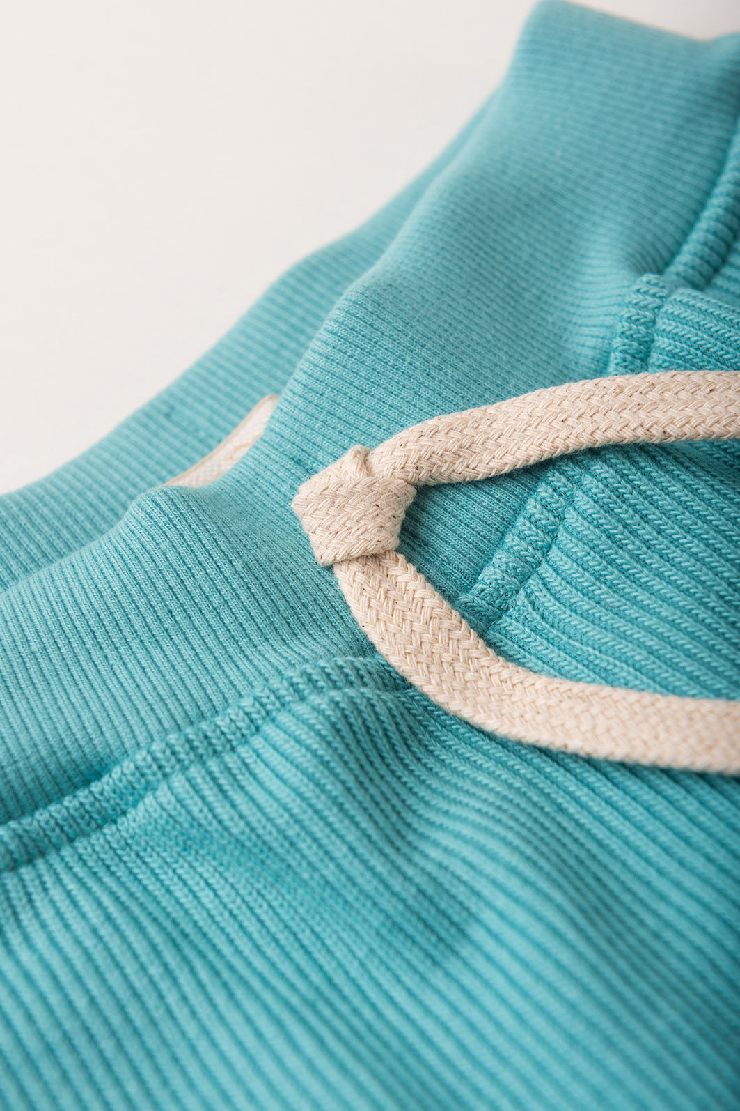 Conjunto Menino Regata Verde Acqua e Bermuda Verde Acqua Conjunto Menino Regata Verde Acqua e Bermuda Verde Acqua