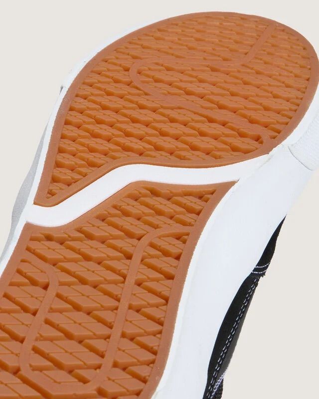 Tênis Vans Curren Caples Skate Cuarren Gum Black White Tênis Vans Curren Caples Skate Cuarren Gum Black White