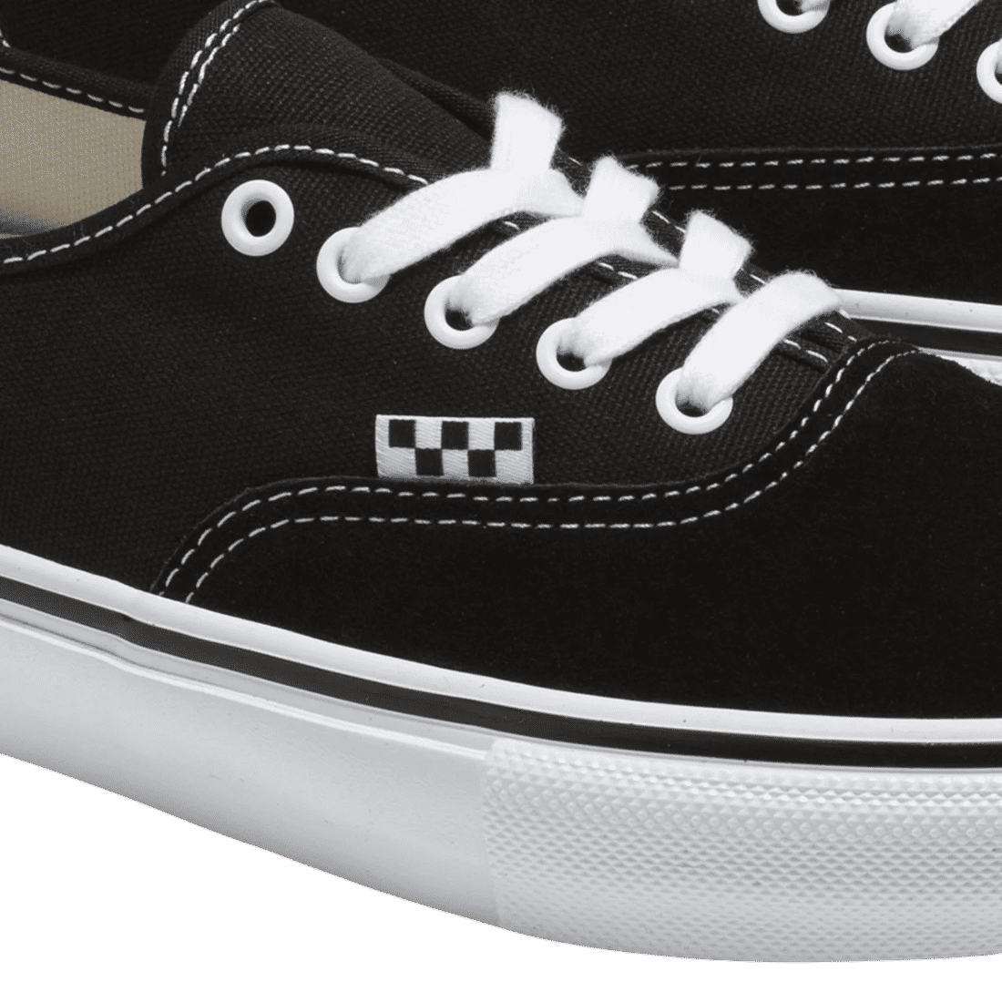Tênis Vans Skate Authentic Black white Ollies Point Skate Shop