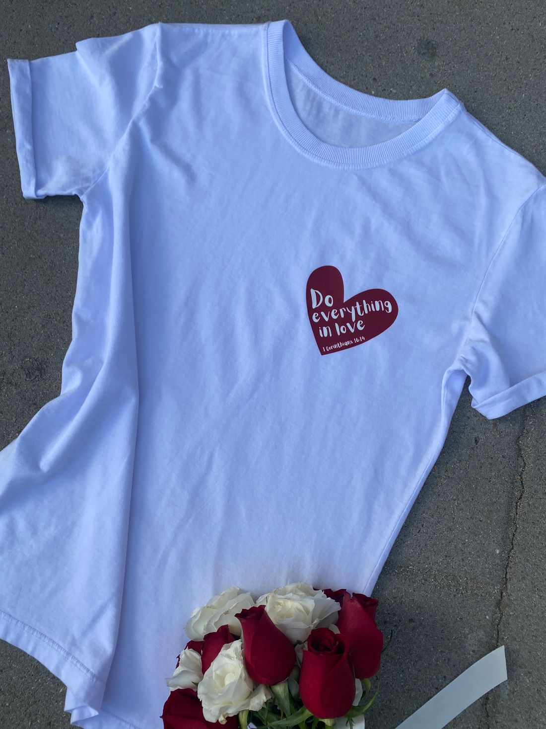 Tshirt Premium - 1º corintios 16:14 - Branca