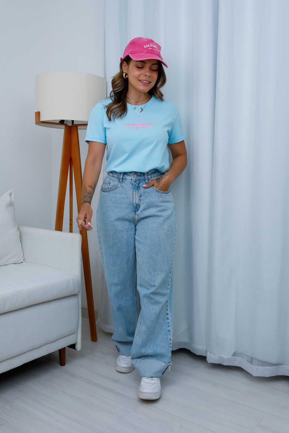 Tshirt Premium - Seja Luz, Seja amor - Azul Bebê Tshirt Premium - Seja Luz, Seja amor - Azul Bebê