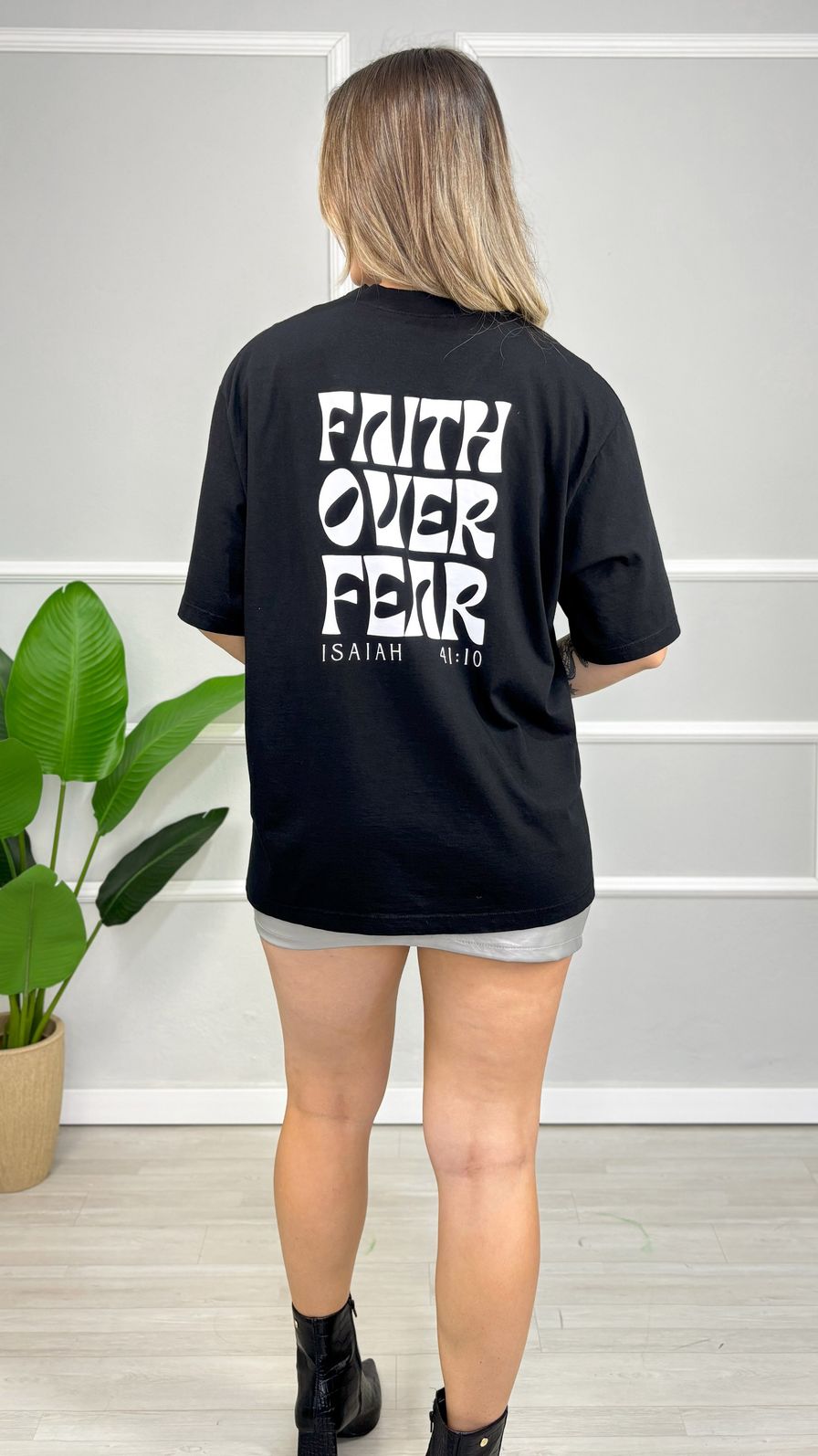 Tshirt Oversized - Isaiah 41:10 - Preto Tshirt Oversized - Isaiah 41:10 - Preto