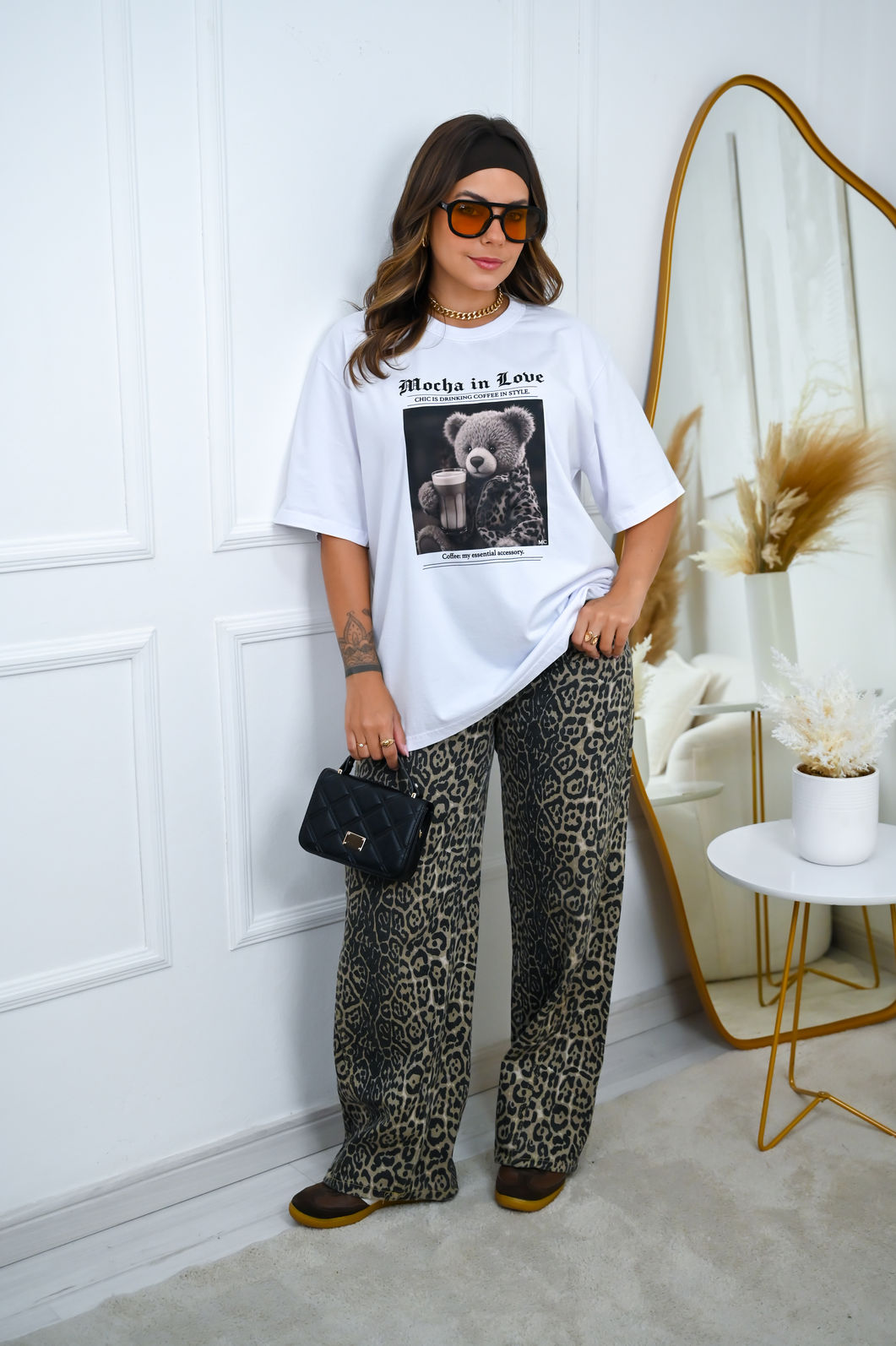 Tshirt Oversized - Teddy Mocha DTF - Branca