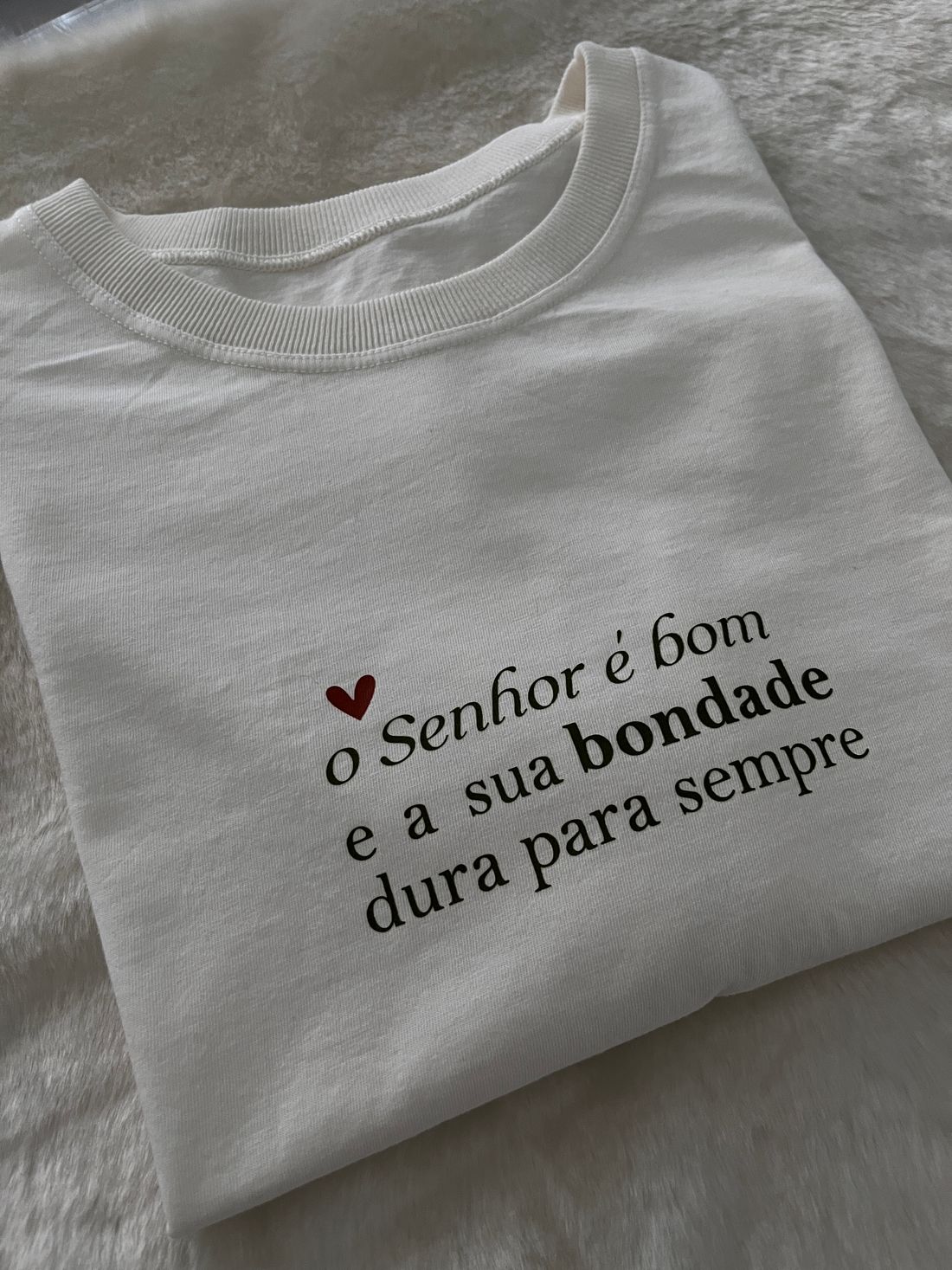 Tshirt Premium - O Senhor é bom - Off White Tshirt Premium - O Senhor é bom - Off White