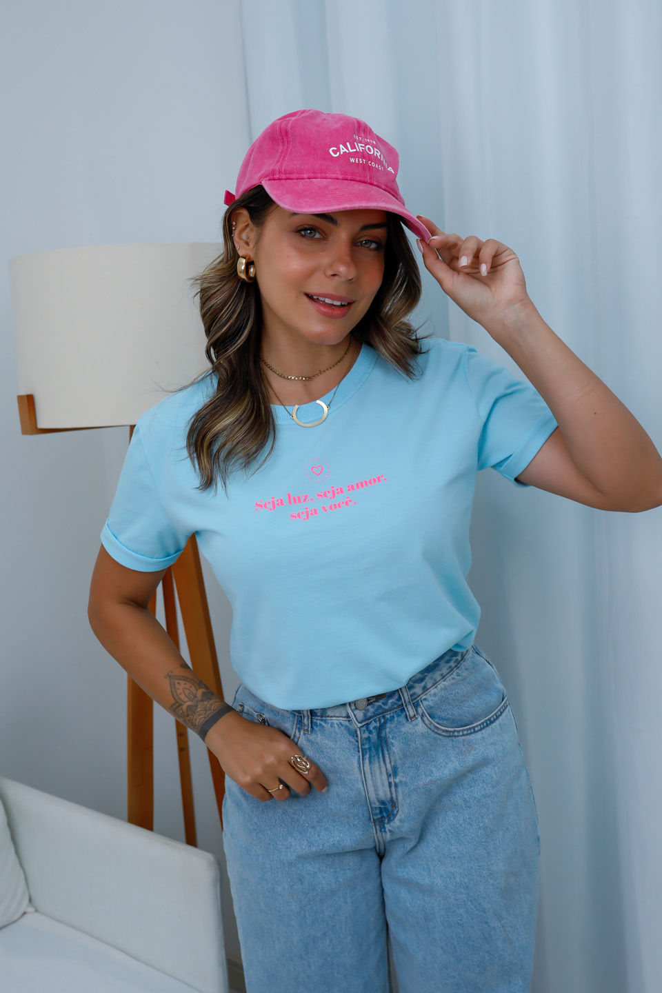 Tshirt Premium - Seja Luz, Seja amor - Azul Bebê Tshirt Premium - Seja Luz, Seja amor - Azul Bebê