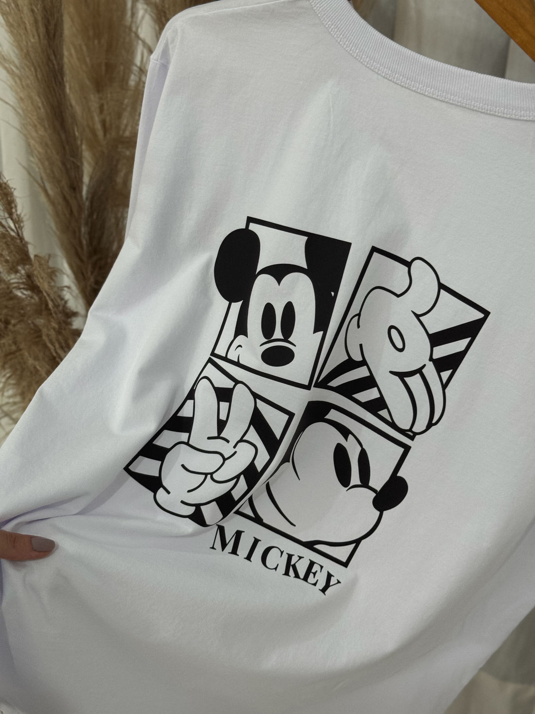 T-shirt Oversized - Mickey Quadrados - Branca