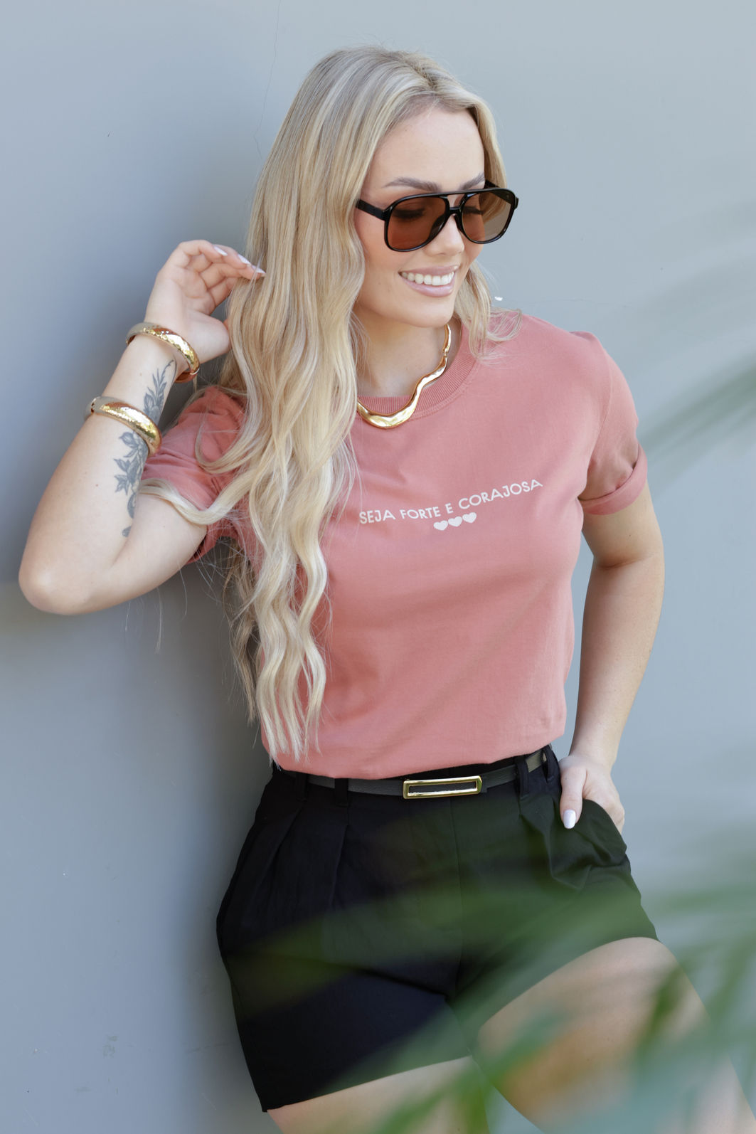 Tshirt Premium - Seja forte e corajosa - Terracota